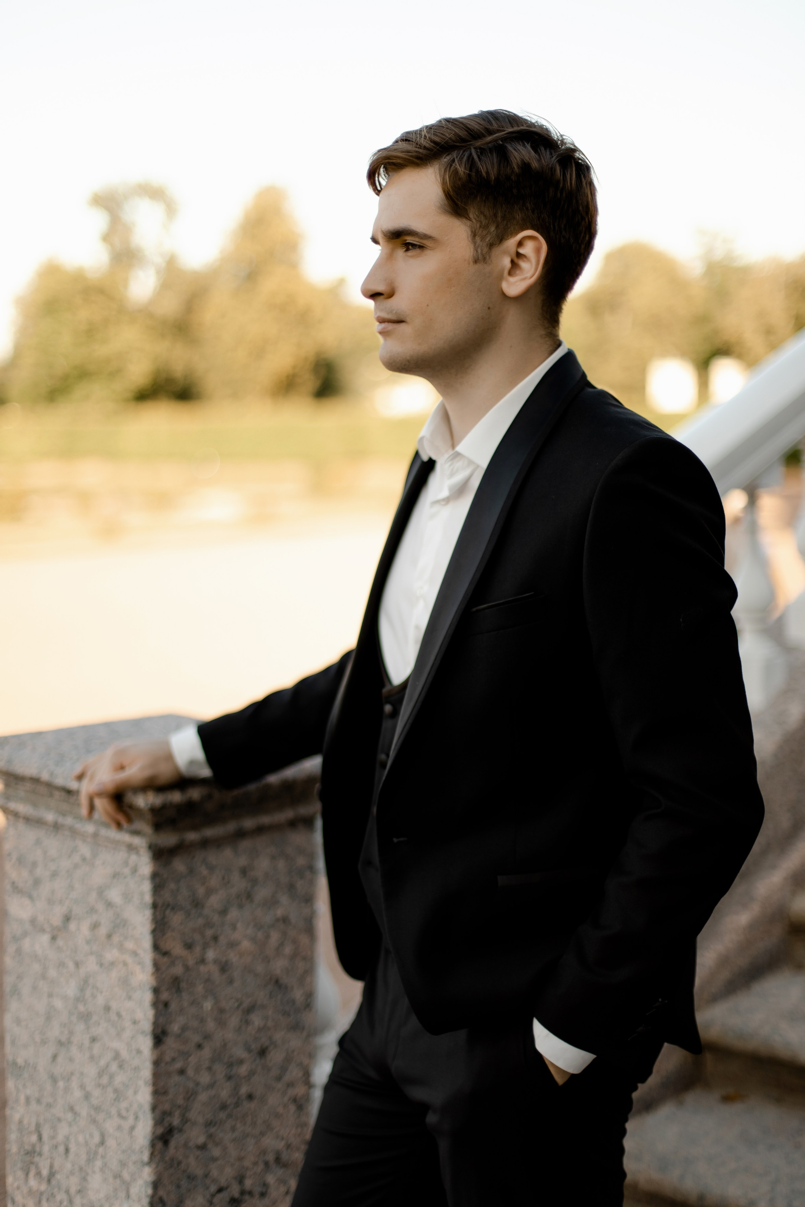 Свадебная прогулка в Ораниенбауме. Свадебный и портретный фотограф в Миассе Филиппенко Дарья