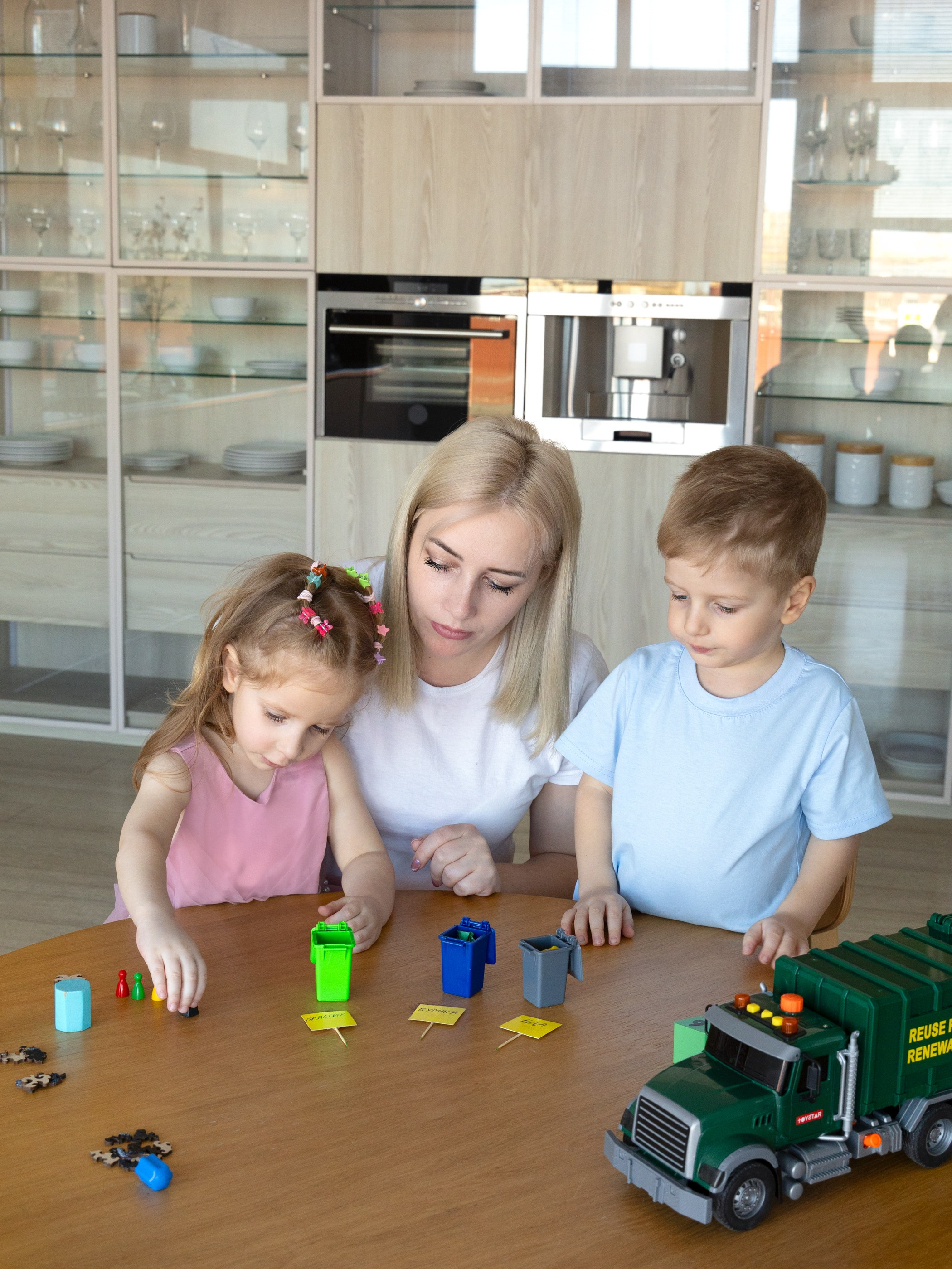 Фотосъемки с участием моделей для маркетплейсов и каталогов. Фотограф СПб Юлия Ерошевская, предметный фотограф