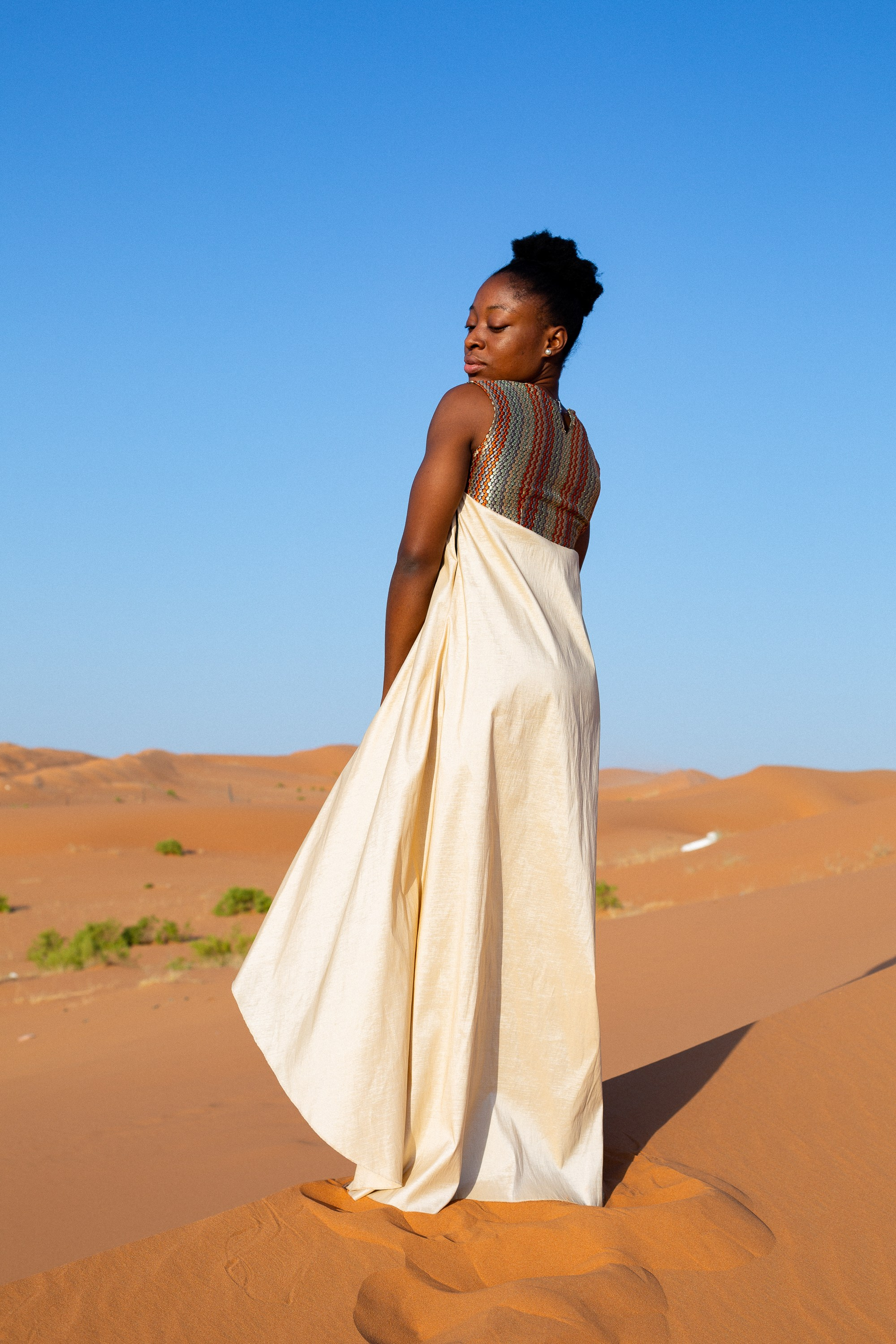 Лавлин Бакари