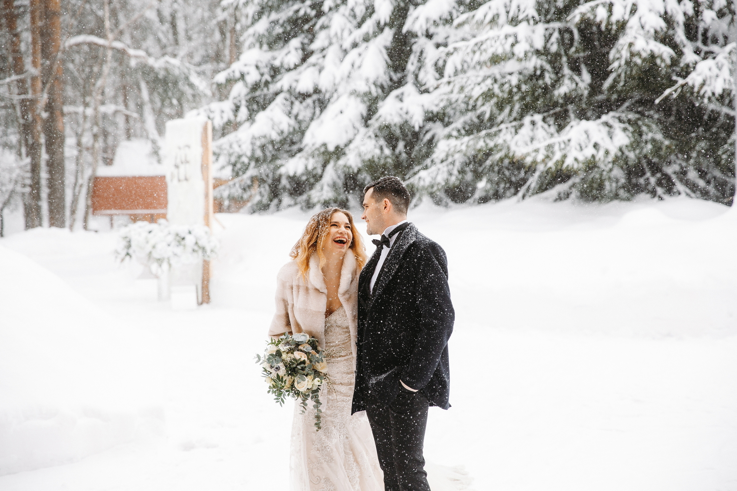 Свадебная фотосессия в загородном клубе «ARTILAND»