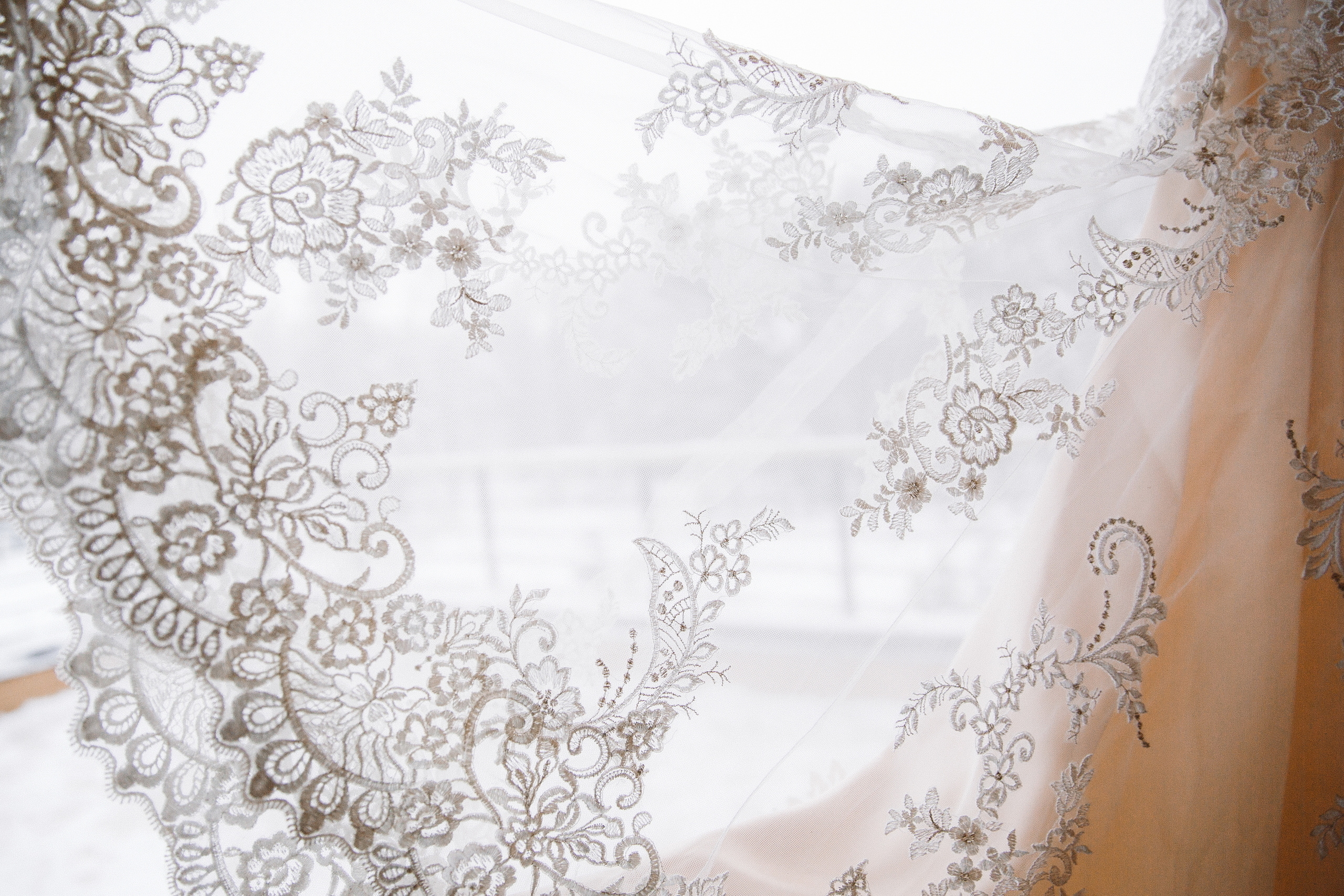 Свадебная фотосессия в загородном клубе «ARTILAND»