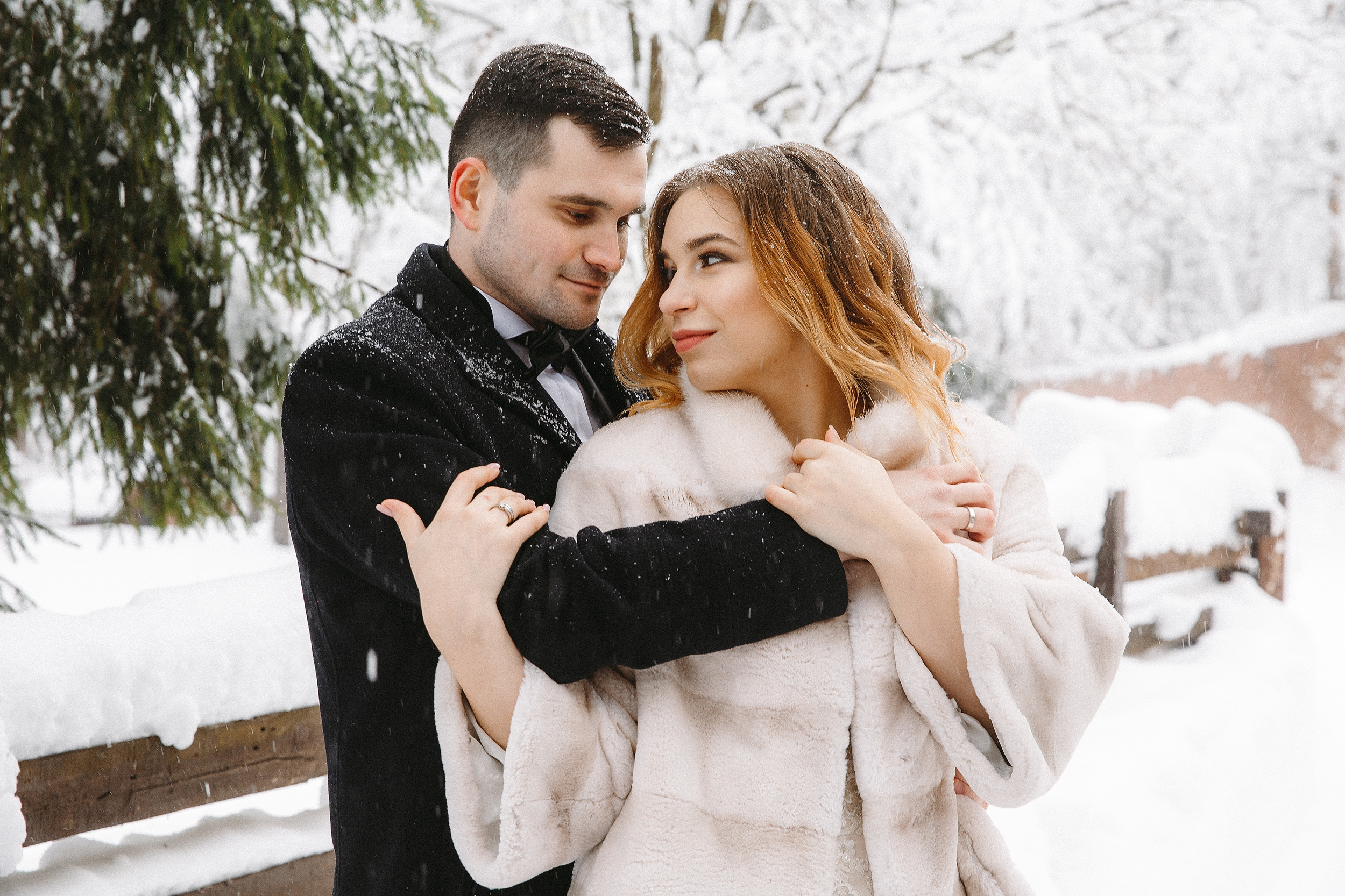 Свадебная фотосессия в загородном клубе «ARTILAND»