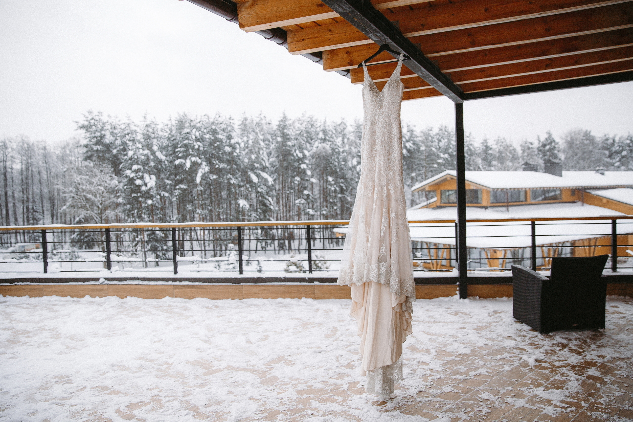 Свадебная фотосессия в загородном клубе «ARTILAND»