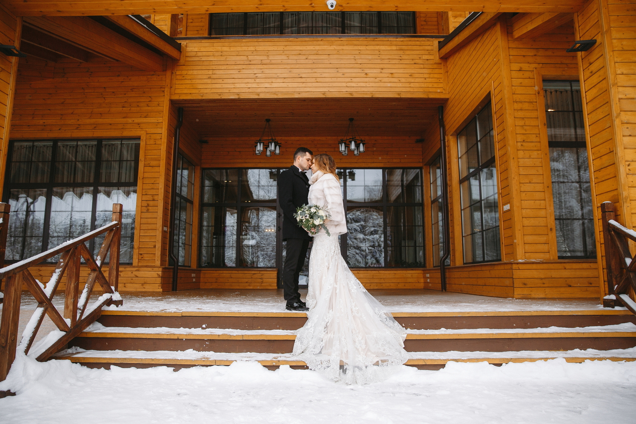 Свадебная фотосессия в загородном клубе «ARTILAND»