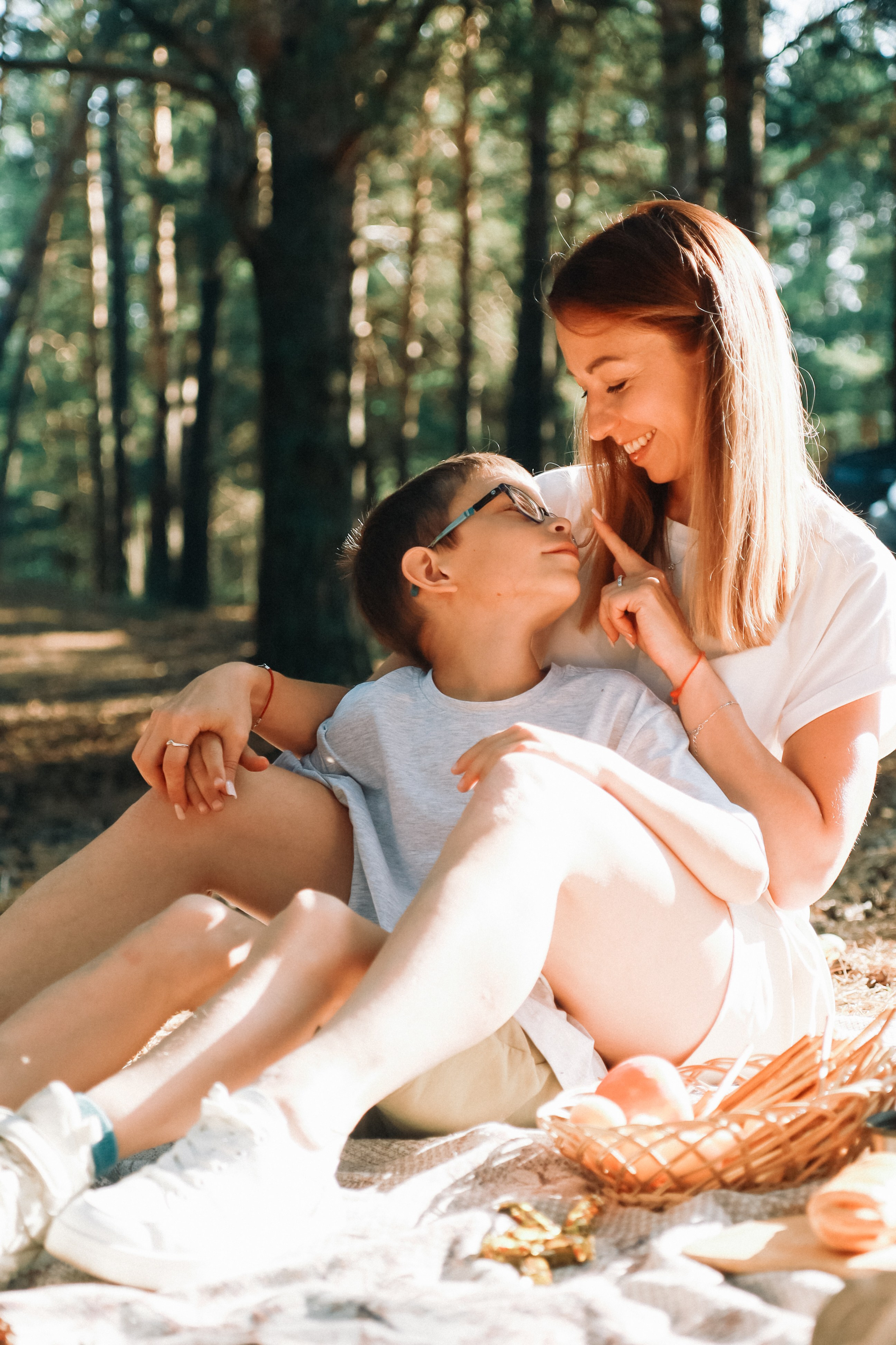 Семейная фотосессия утром на природе. Семейный фотограф в Томске Максимова Екатерина