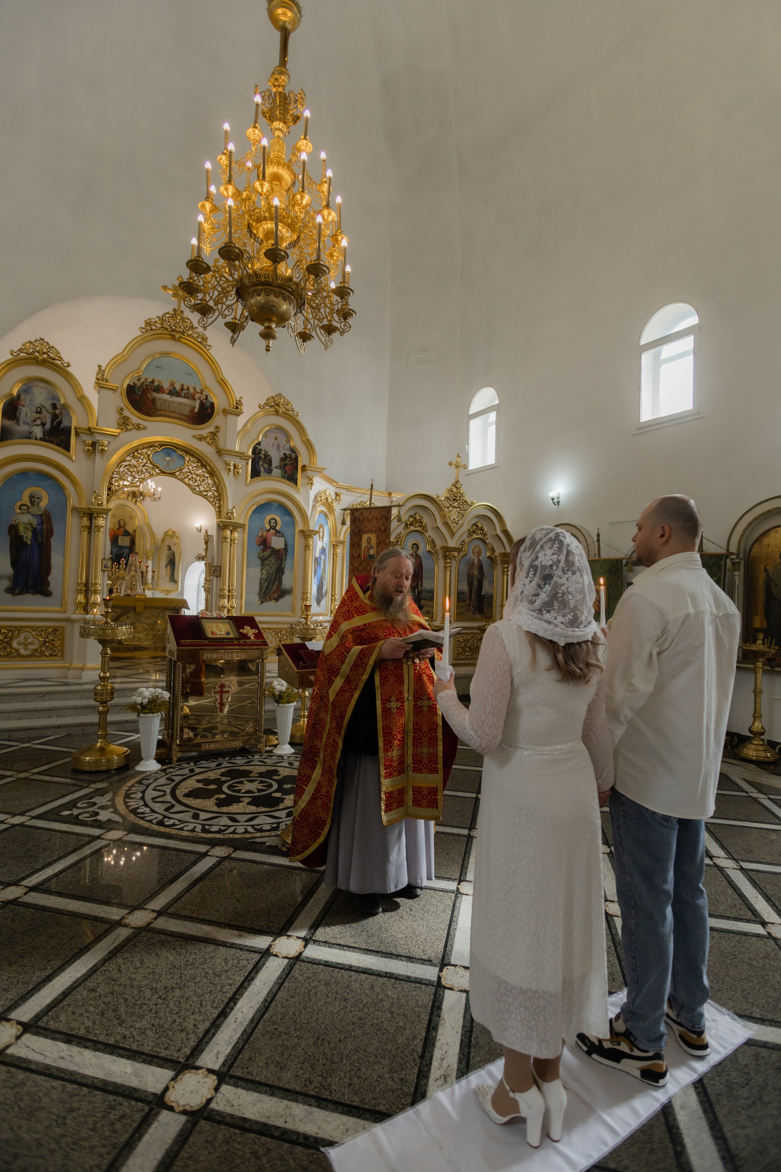 Венчание (Храм святителя Иннокентия). Свадебный и семейный фотограф в Перми Дергачева Кристина