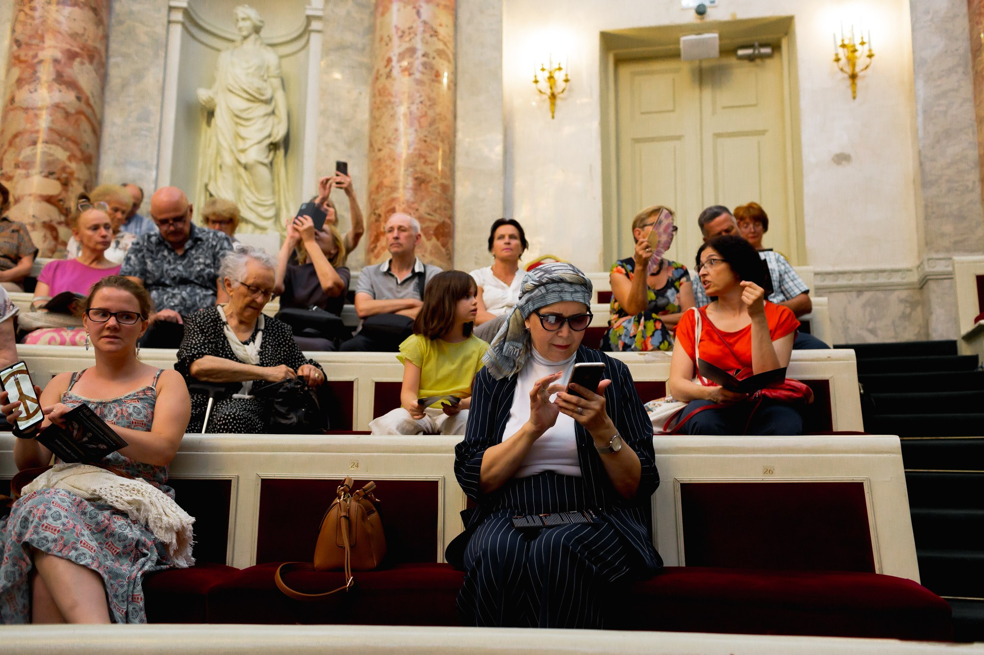 Спектакль Приглушенные голоса в Театре Эрмитажа (+репетиция). Семейный и портретный фотограф в Санкт-Петербурге Андрей Воробьев