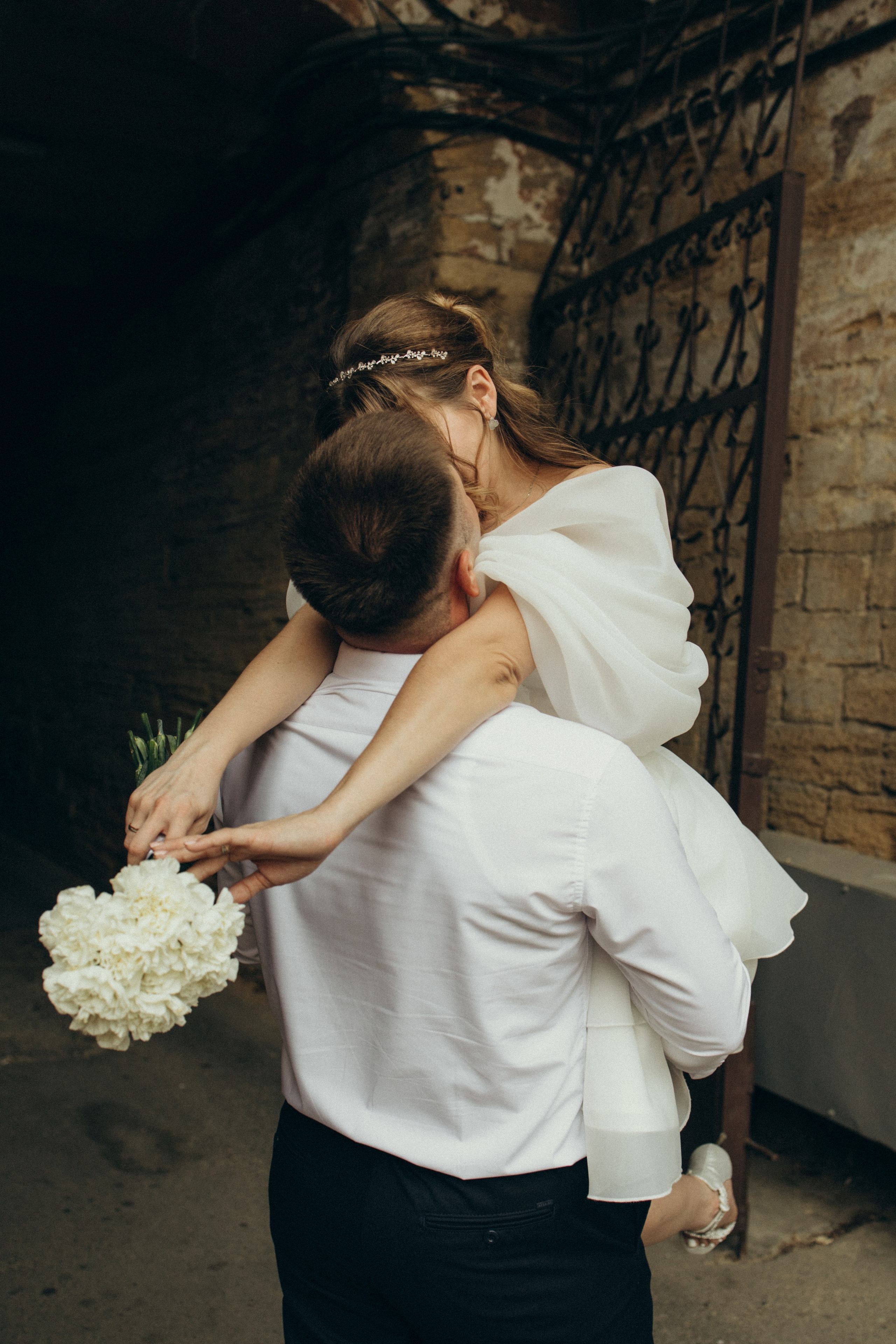 Свадебная прогулка в городе. Семейный фотограф Ставрополь Варвара Воробьева