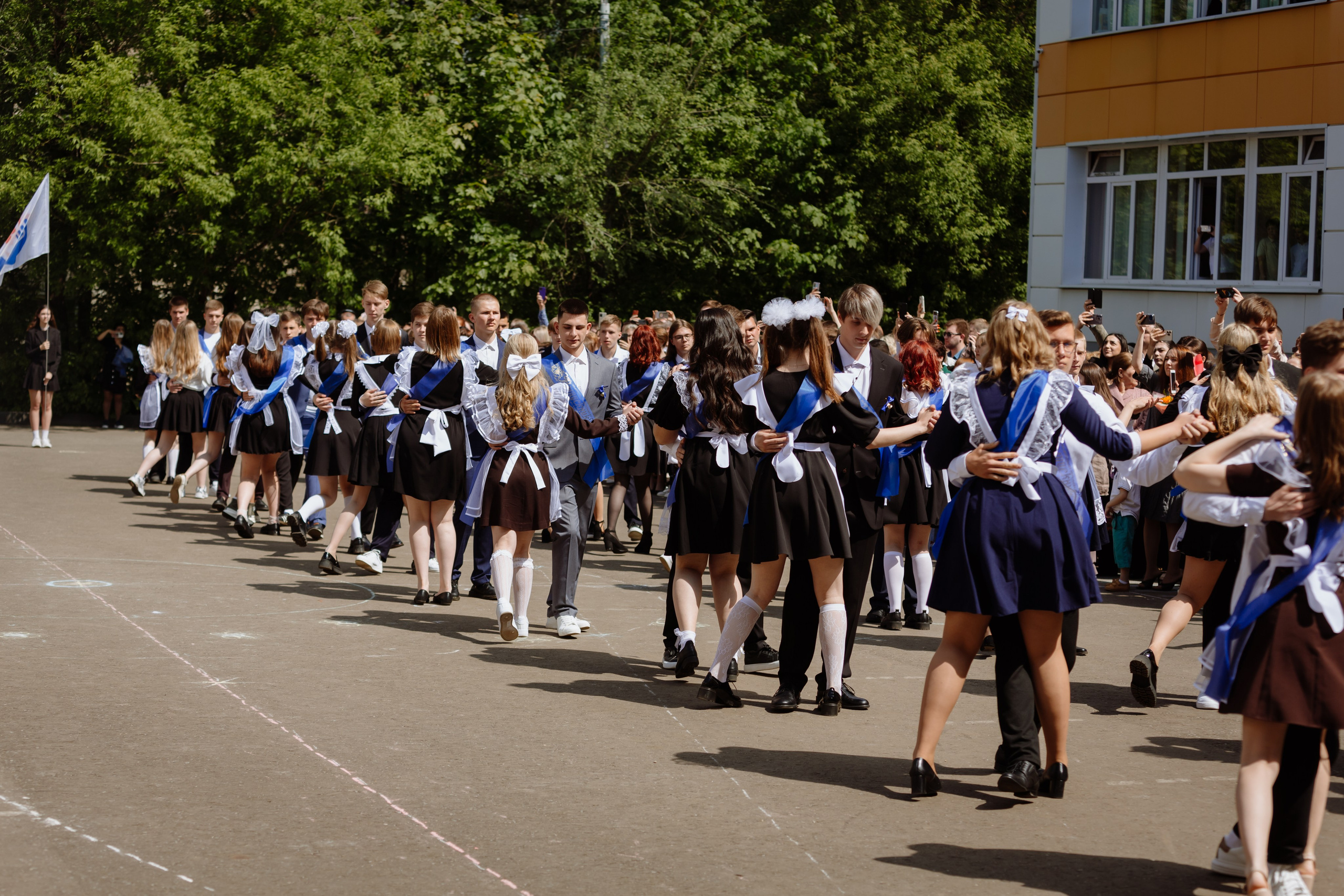 Последний звонок 2024 (3 часа фотосъемки). Профессиональный фотограф Надежда Антонова