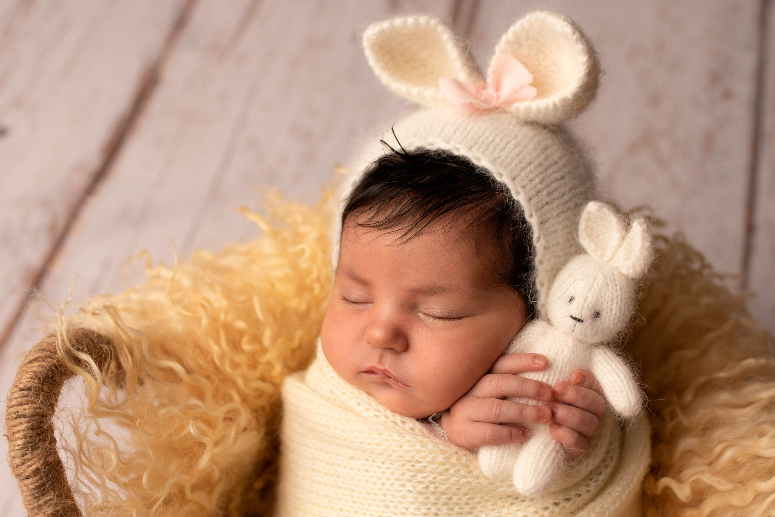 Красивые фотографии малышей у Вас дома. Фотограф новорождённых в Санкт-Петербурге Лилия Яковлева