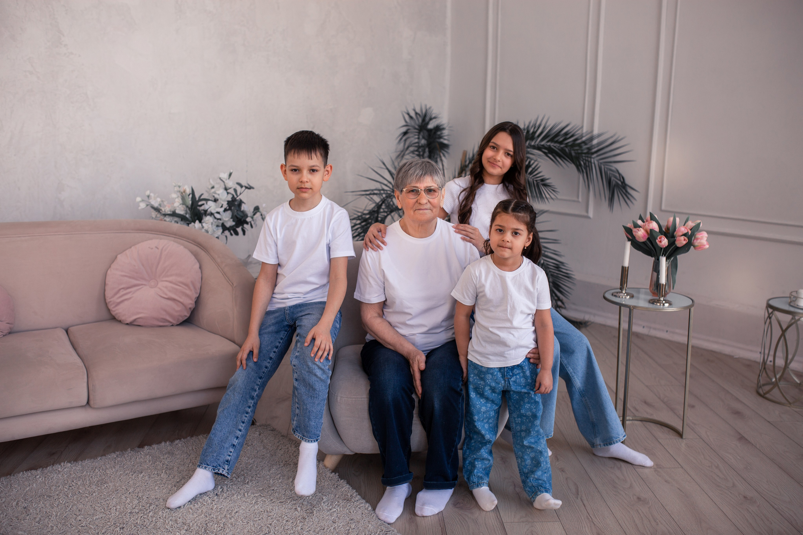 Студия Lofty. Зал Велюр. Детский и семейный фотограф в Самаре Евгения Гуть