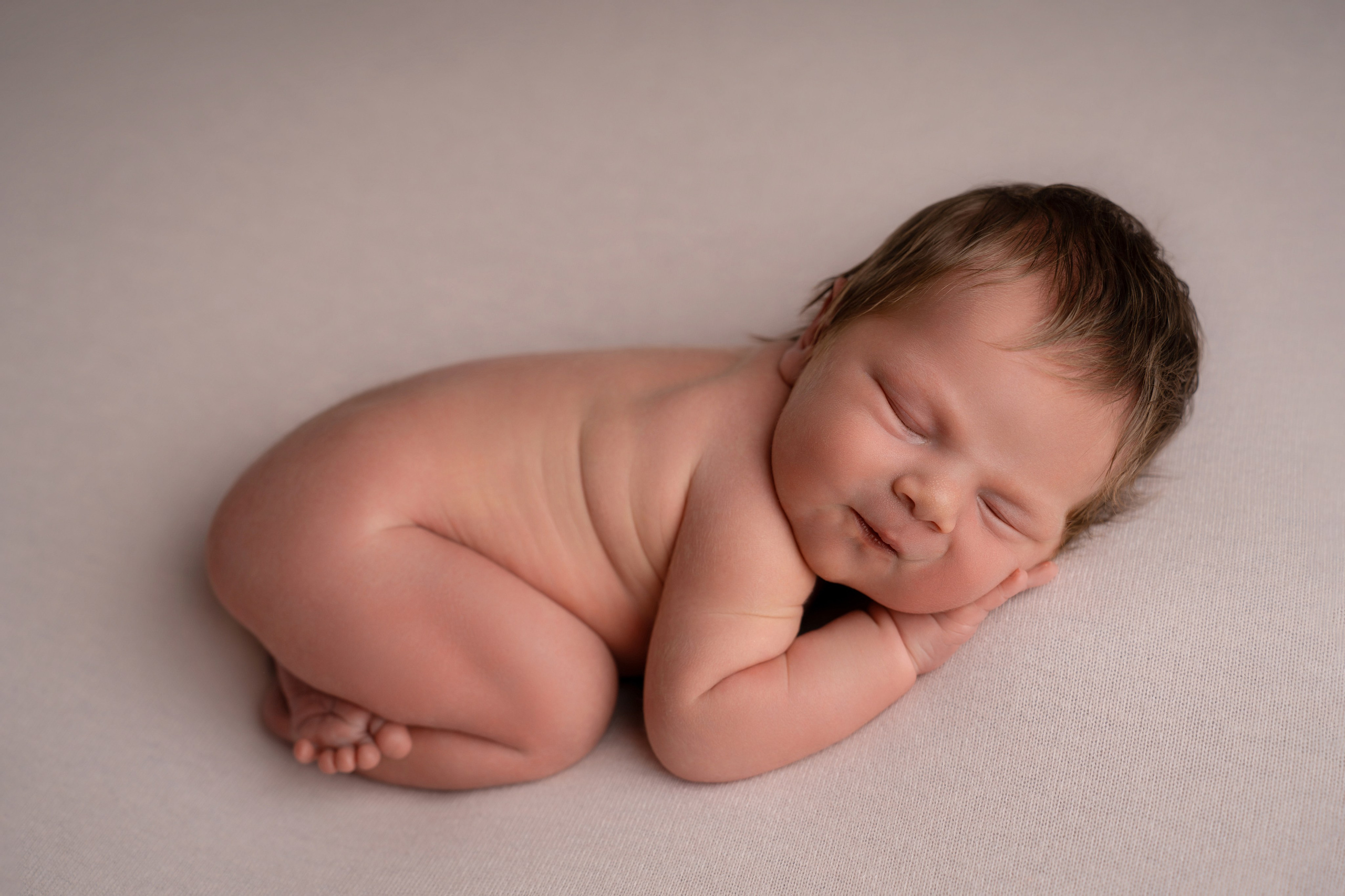 Ньюборн. Фотограф новорожденных Оренбург и свадебный фотограф Оренбург