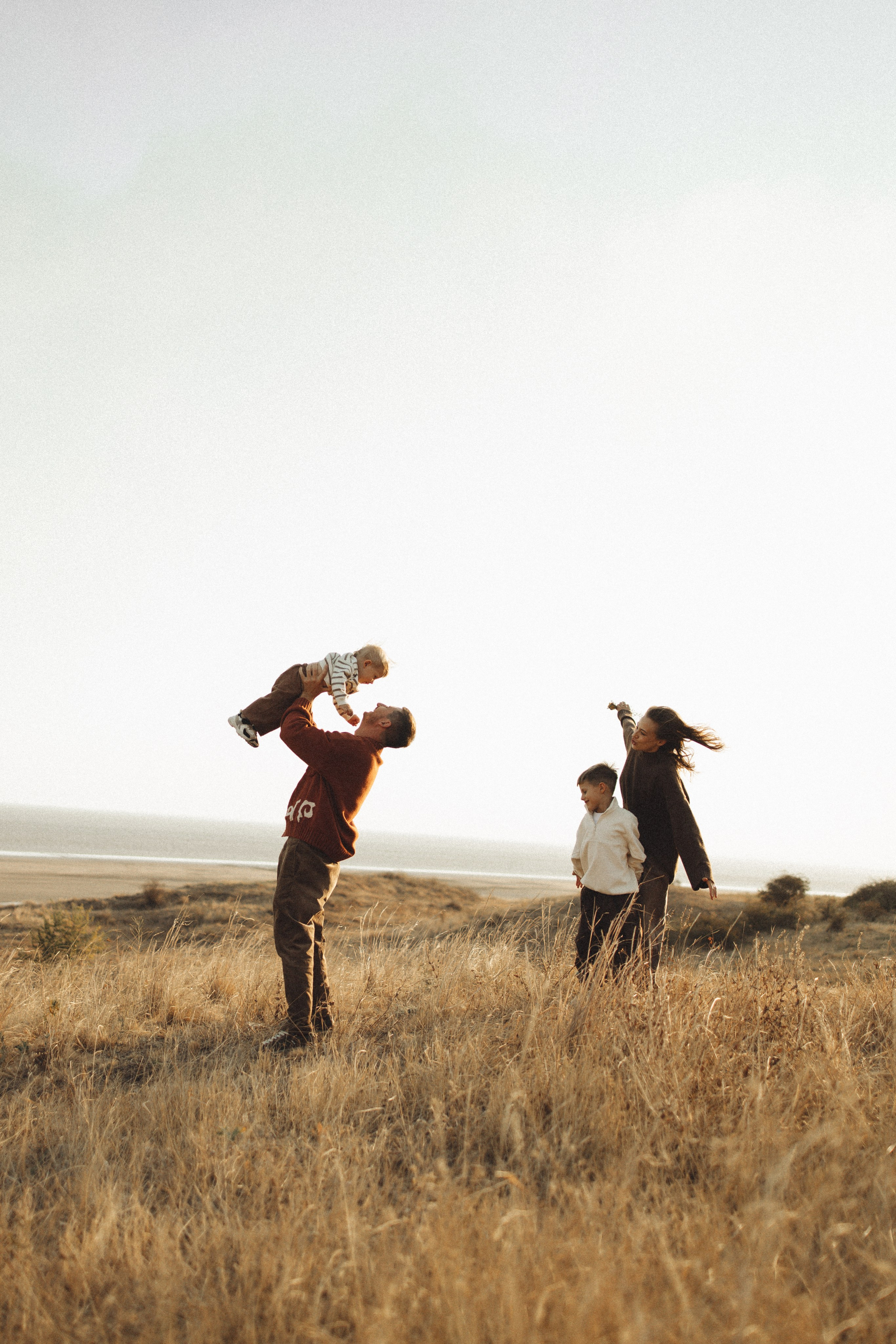 Семейная история, закат в Мержаново. Семейный и детский фотограф, таганрог, ростов-на-дону