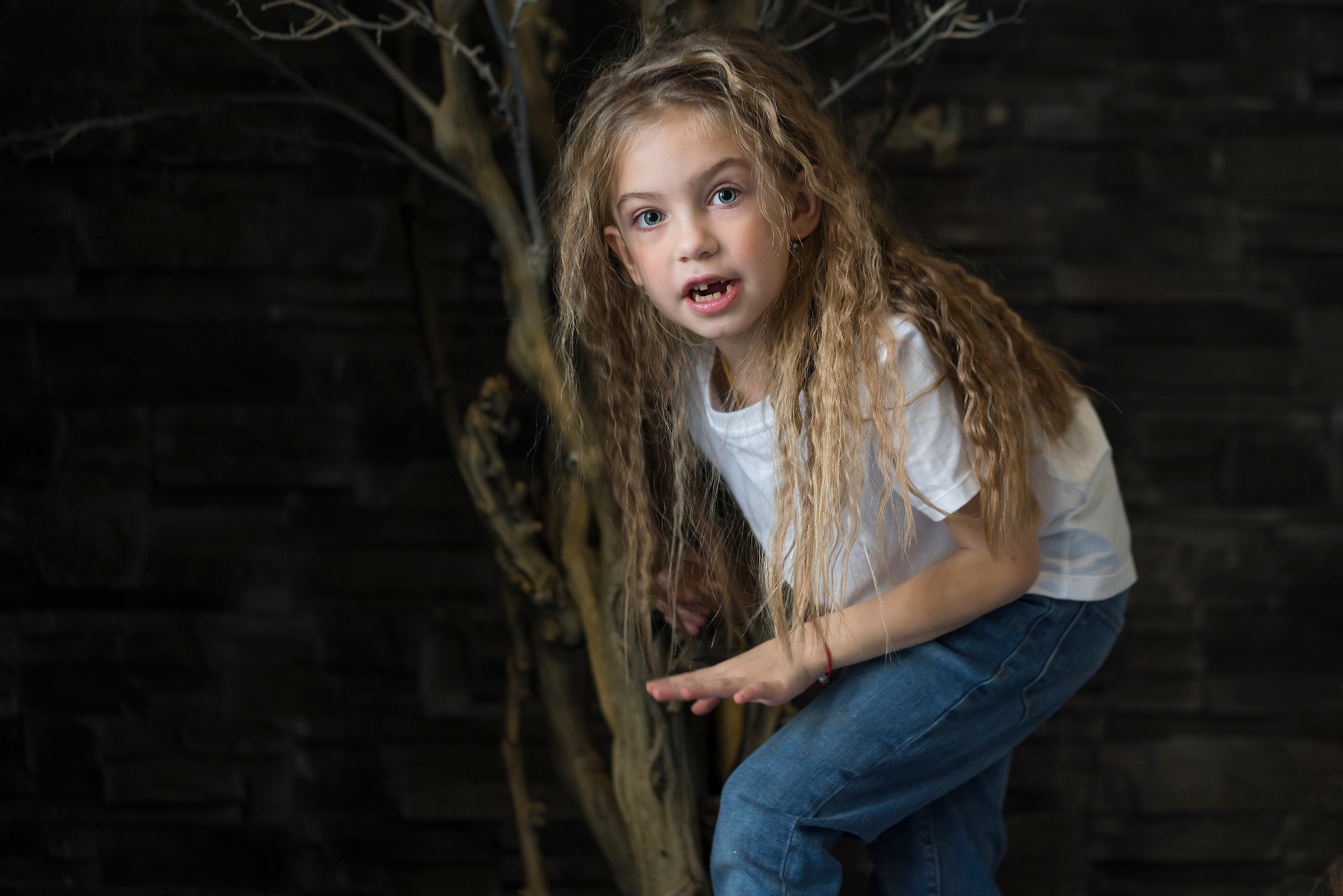 Семейная новогодняя съемка Света, Саша, Тоня, Гордей и Бруно. Фотограф, эмпат, телесный терапевт в Москве Ольга Трушина