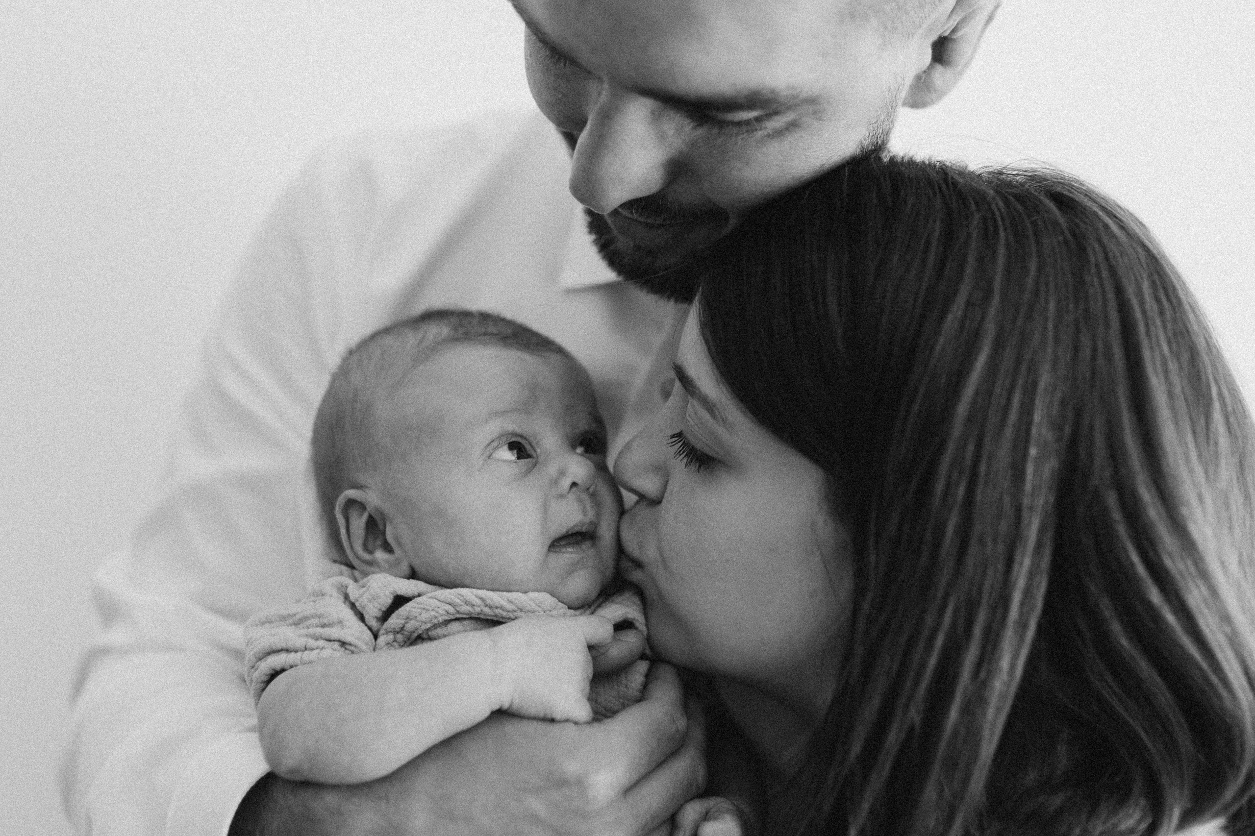 Séance newborn Sasha. Photographe des familles et enfants à Nantes et alentours
