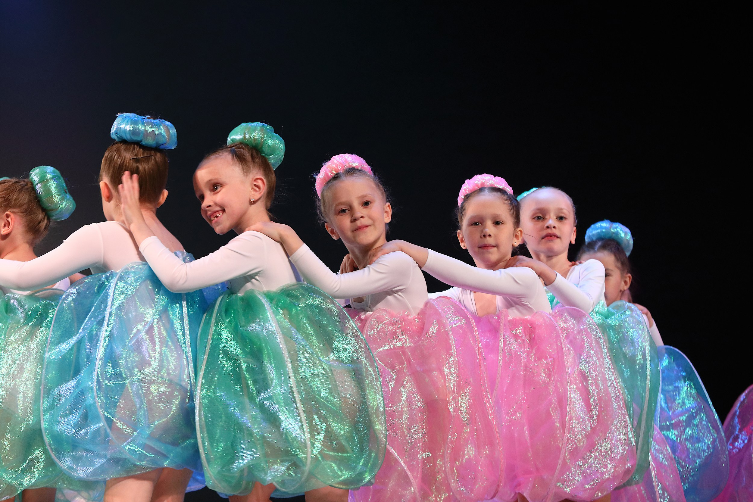 Репортажная фотосессия сцены. Свадебный и семейный фотограф и видеограф в Екатеринбурге Полянские Тимур и Анастасия