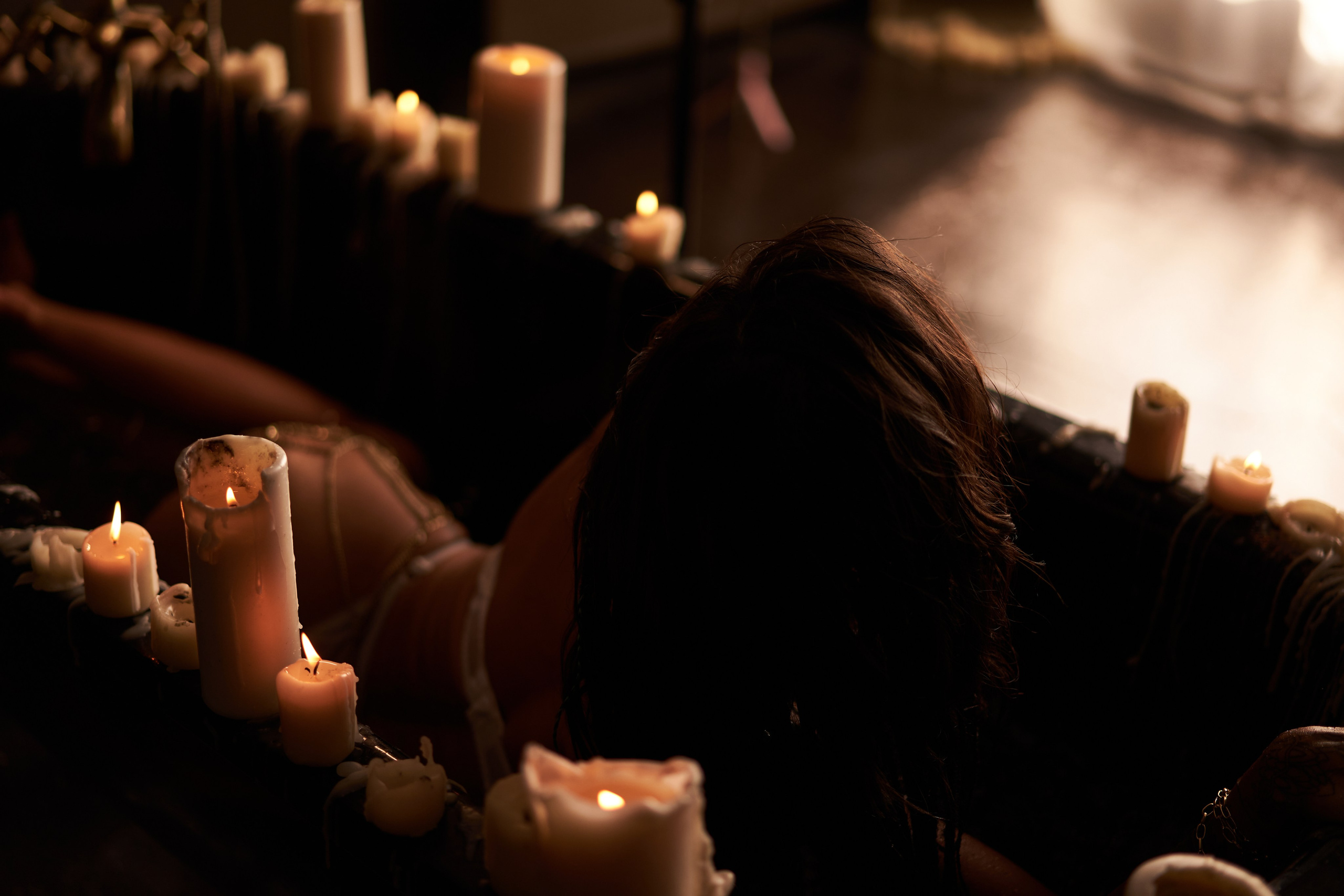 Будуарная фотосессия в студии с водой. Фотограф Екатеринбург Кокшарова Александра