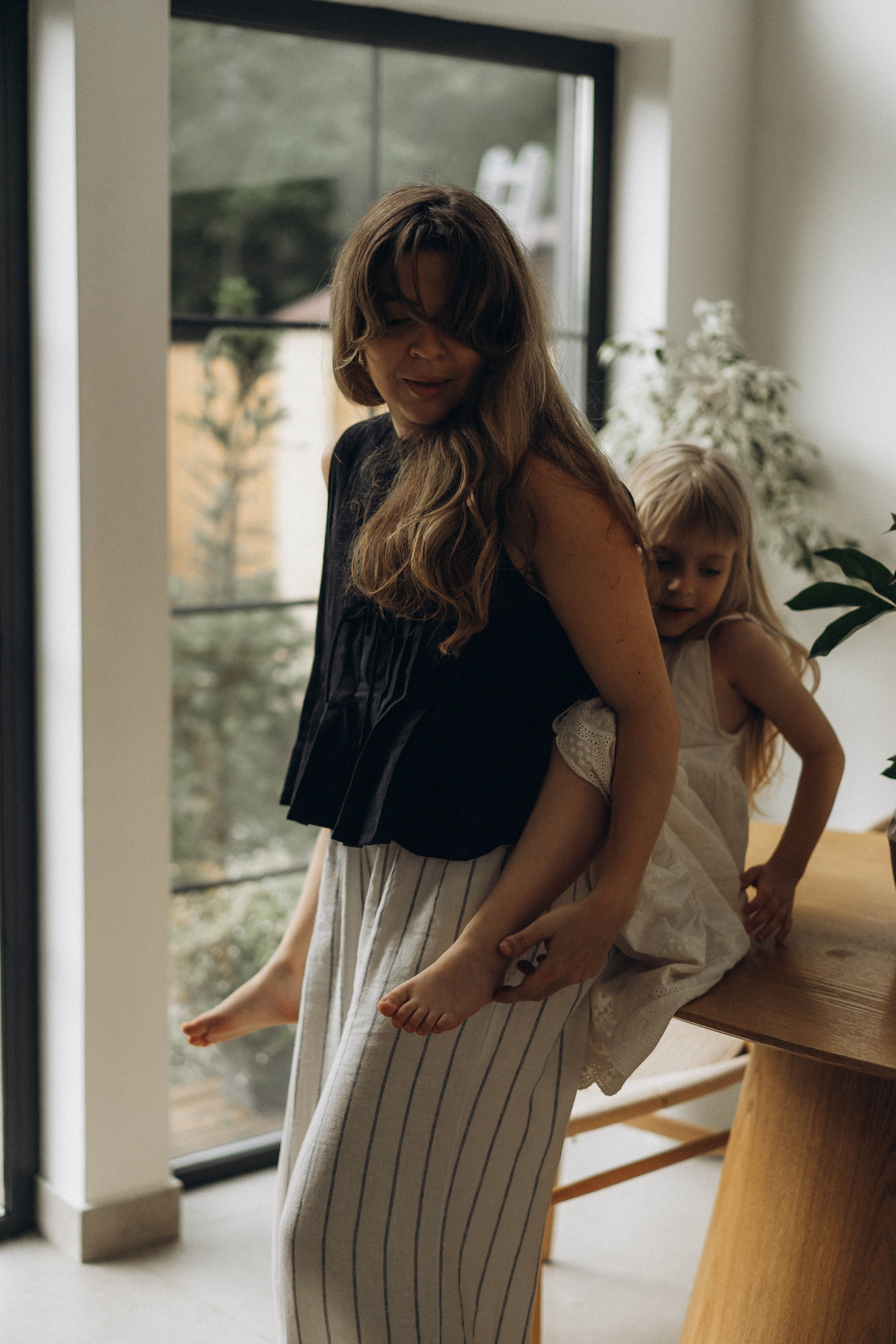 Фотосессия домашняя мама и дочка. Фотограф Екатеринбург Кокшарова Александра