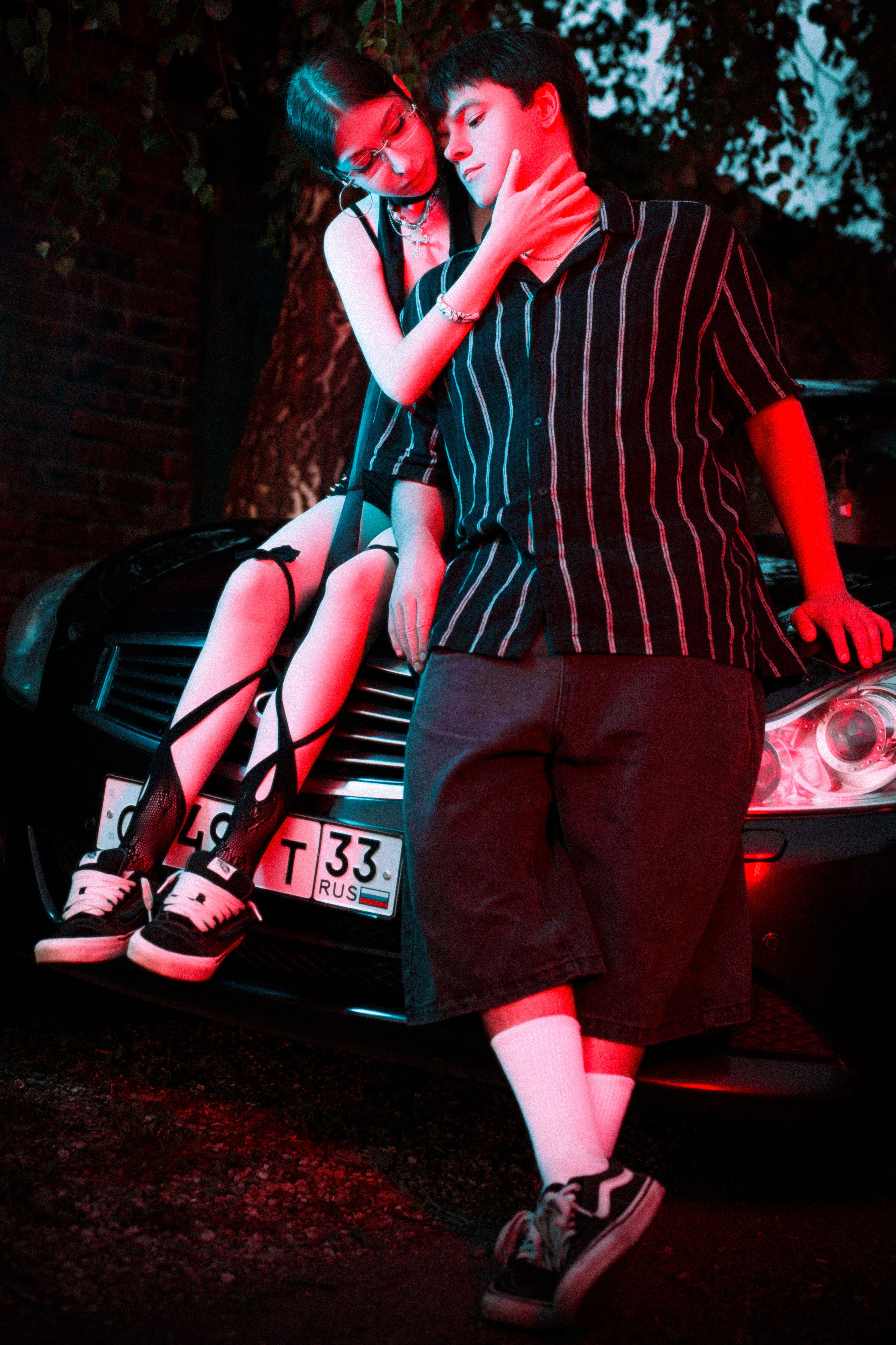 Couple in the car. Polypolarphotography