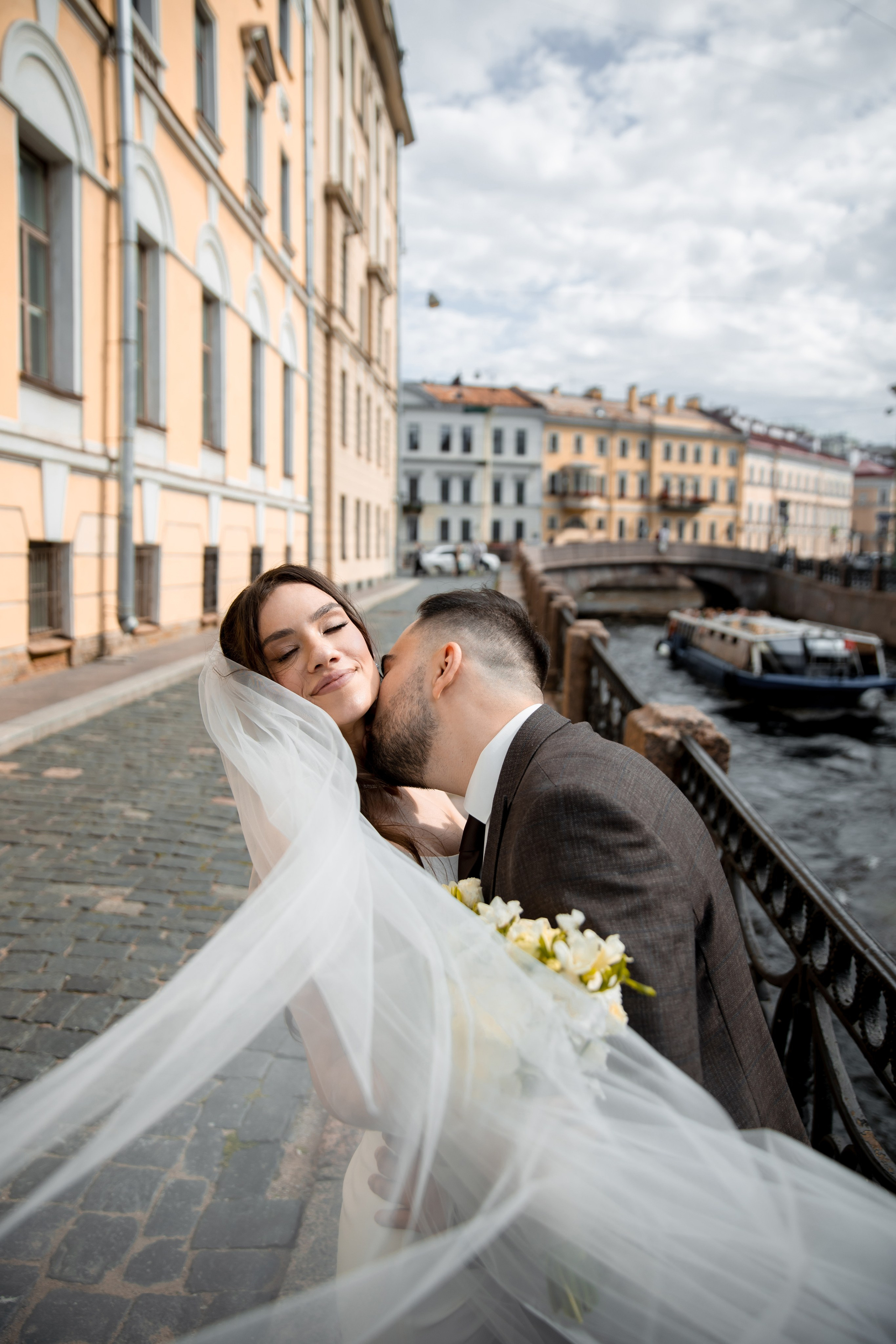 Анна и Александр / Прогулка + ЗАГС. Свадебный и семейный фотограф в Москве Диана Левченко