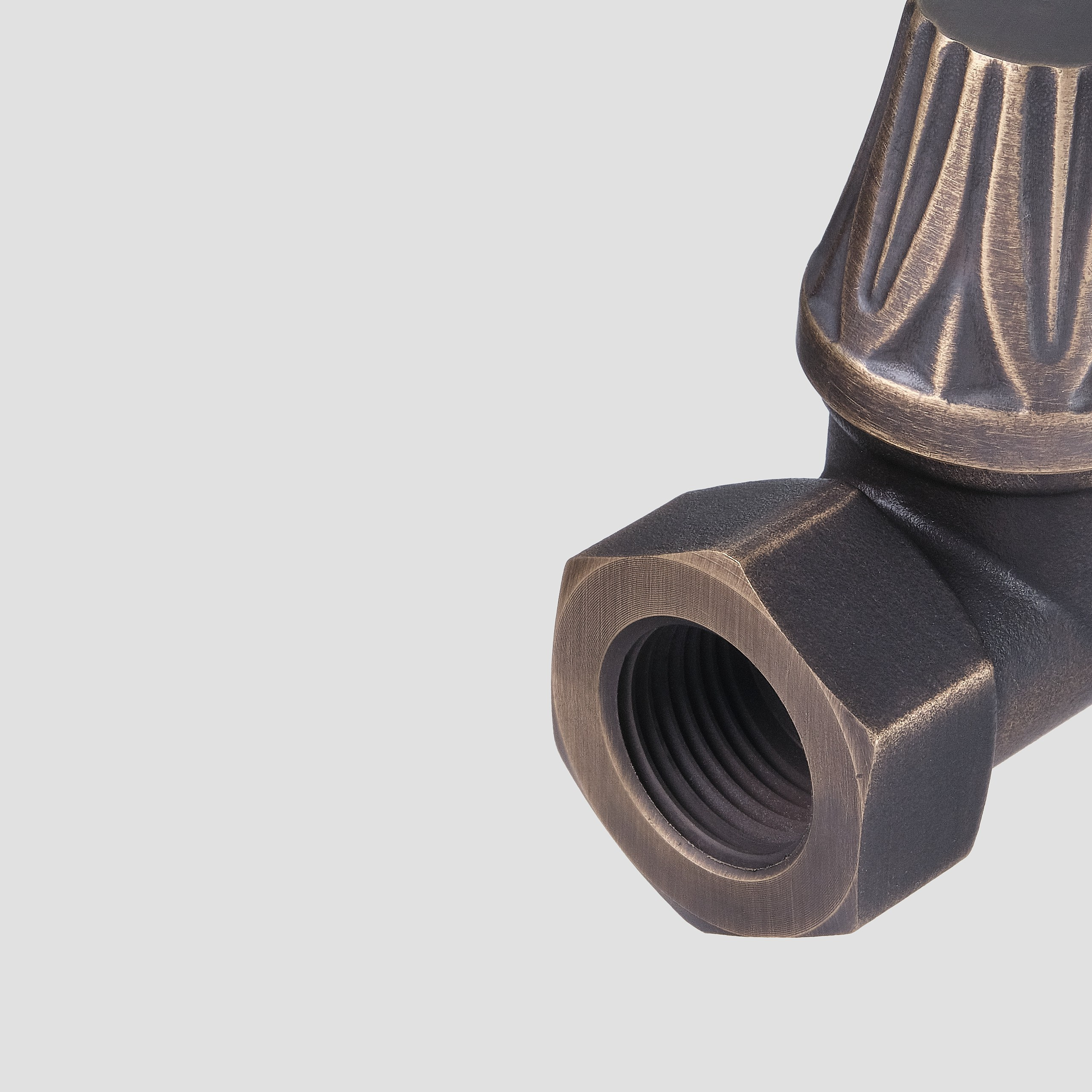 Предметные фотографии вентилей и запорной арматуры