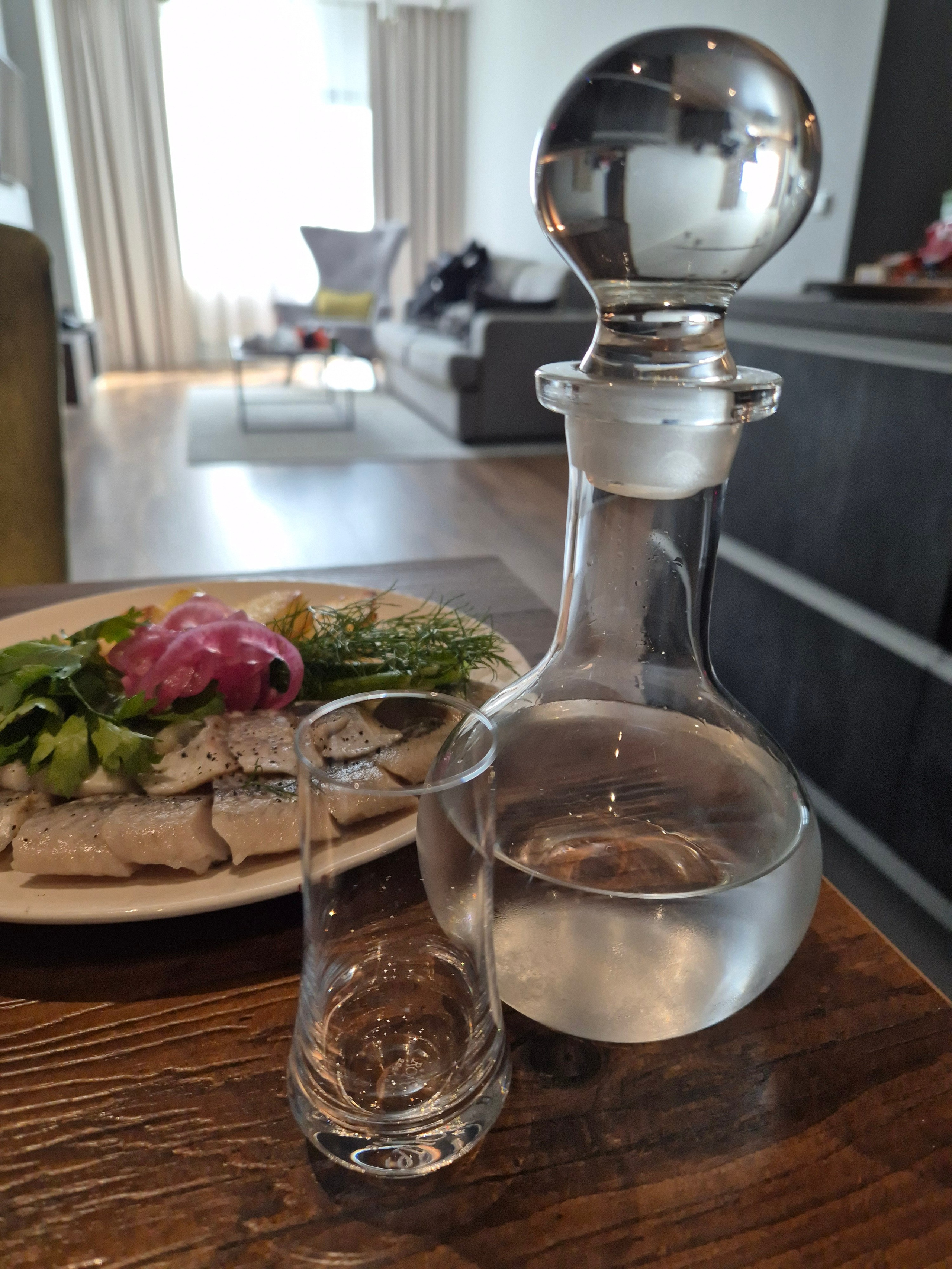 Все пугали отравлениями, грязной водой. Кадры с Олимпиады после стартов в Сене добавляли хорора. Дезинфекция после финиша :) Никаких проблем не было!!!