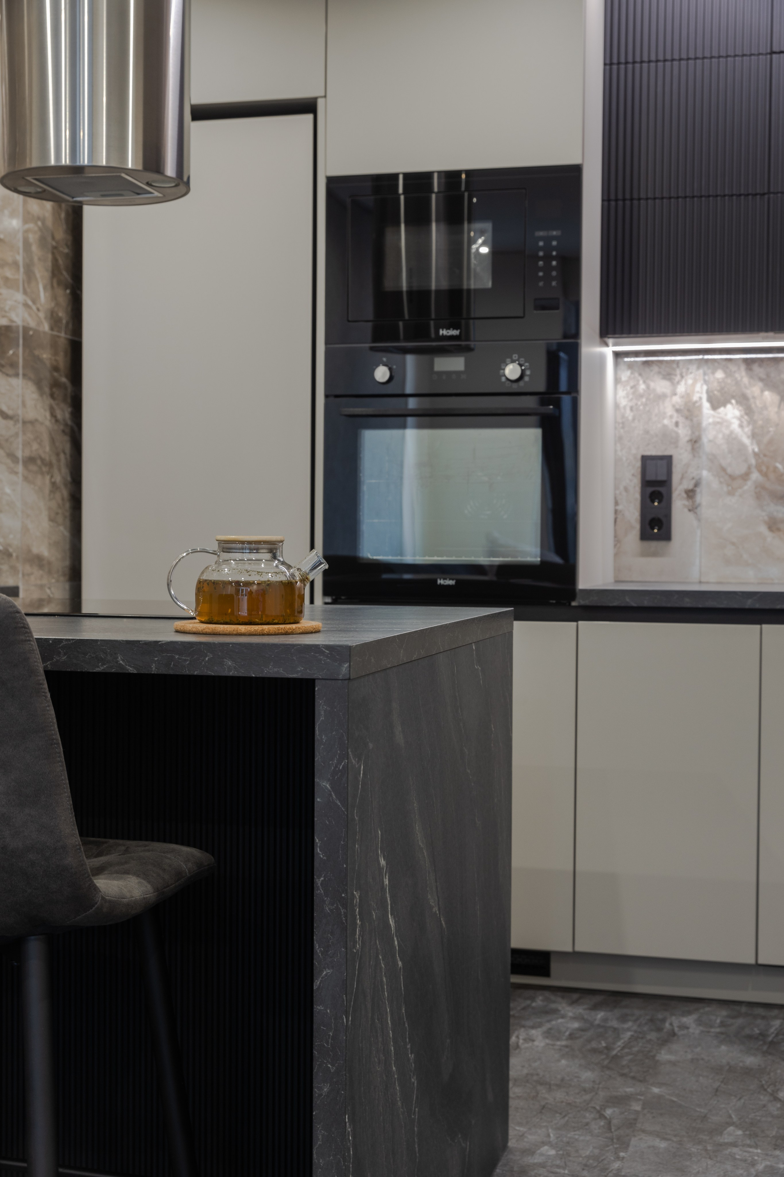 ЖК Радонежский | Кухня | ГР-441. ГУДРУМ — Мебель на заказ в Томске | Кухни | Шкафы | Стулья и Столы