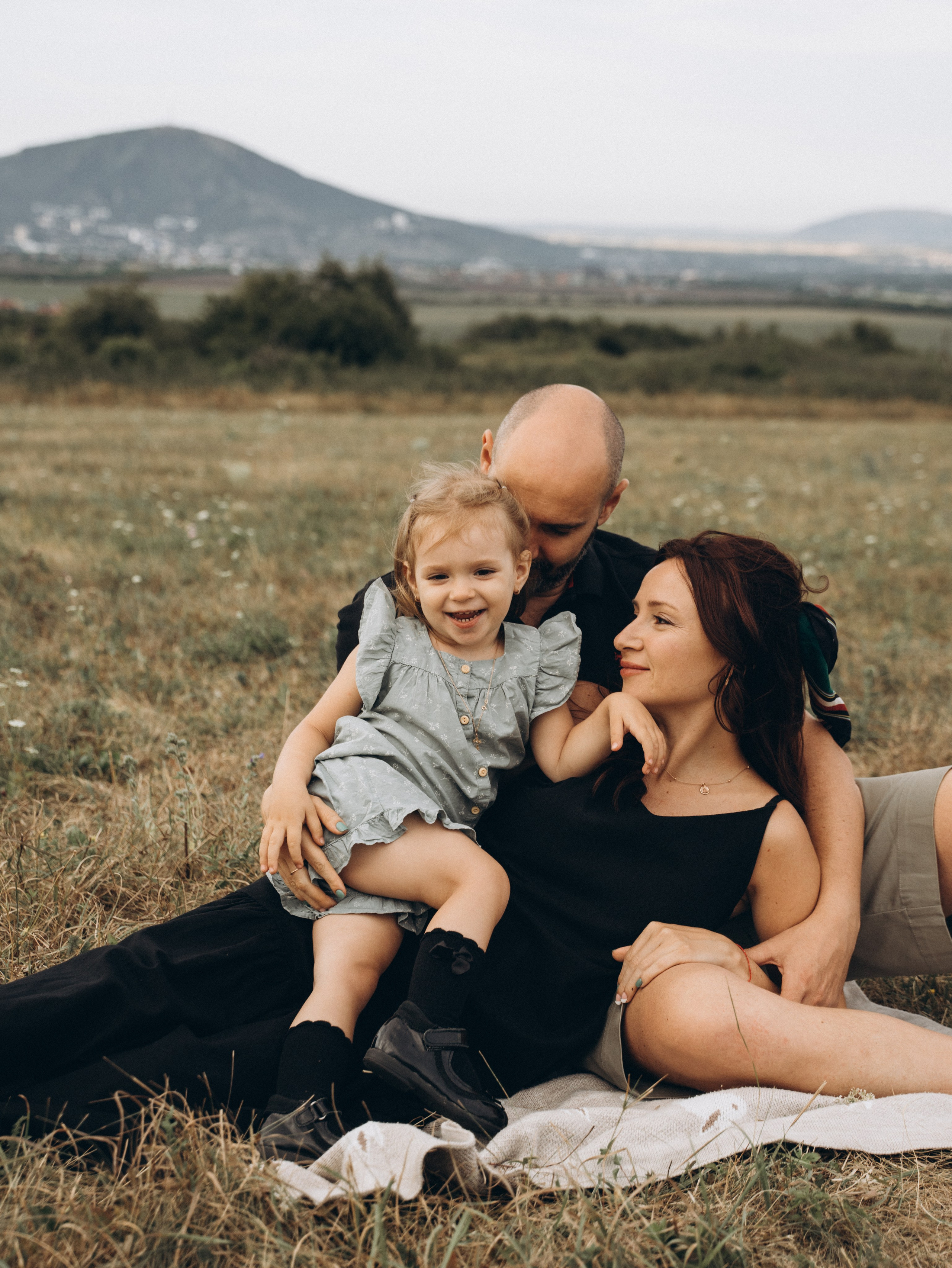 Игорь, Наталья и малышка Николь. Свадебный фотограф Ирина Беляева Пятигорск|Кисловодск|Эльбрус|Домбай