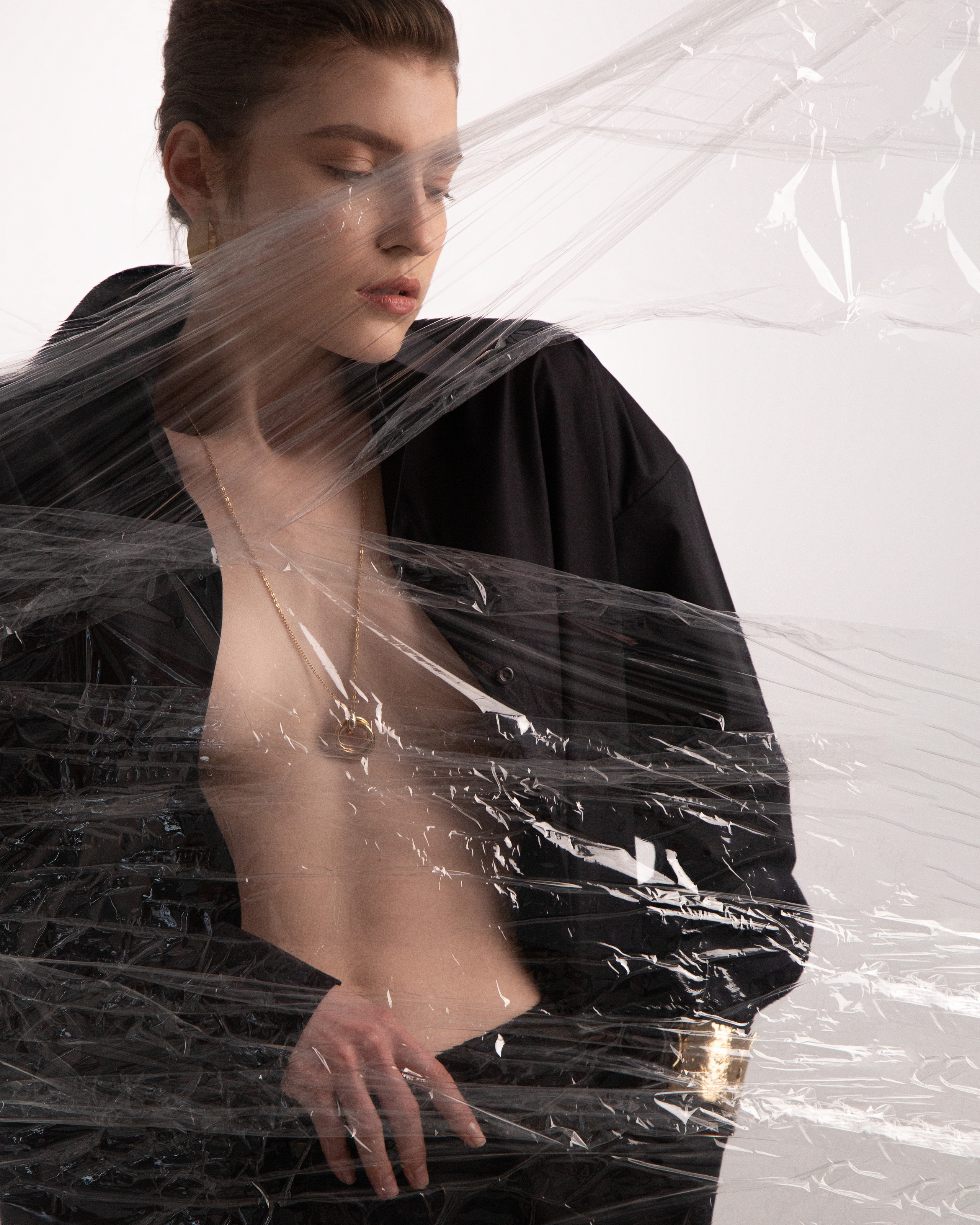 Ира. Коммерческий контент фотограф для маркетплейсов в Новосибирске