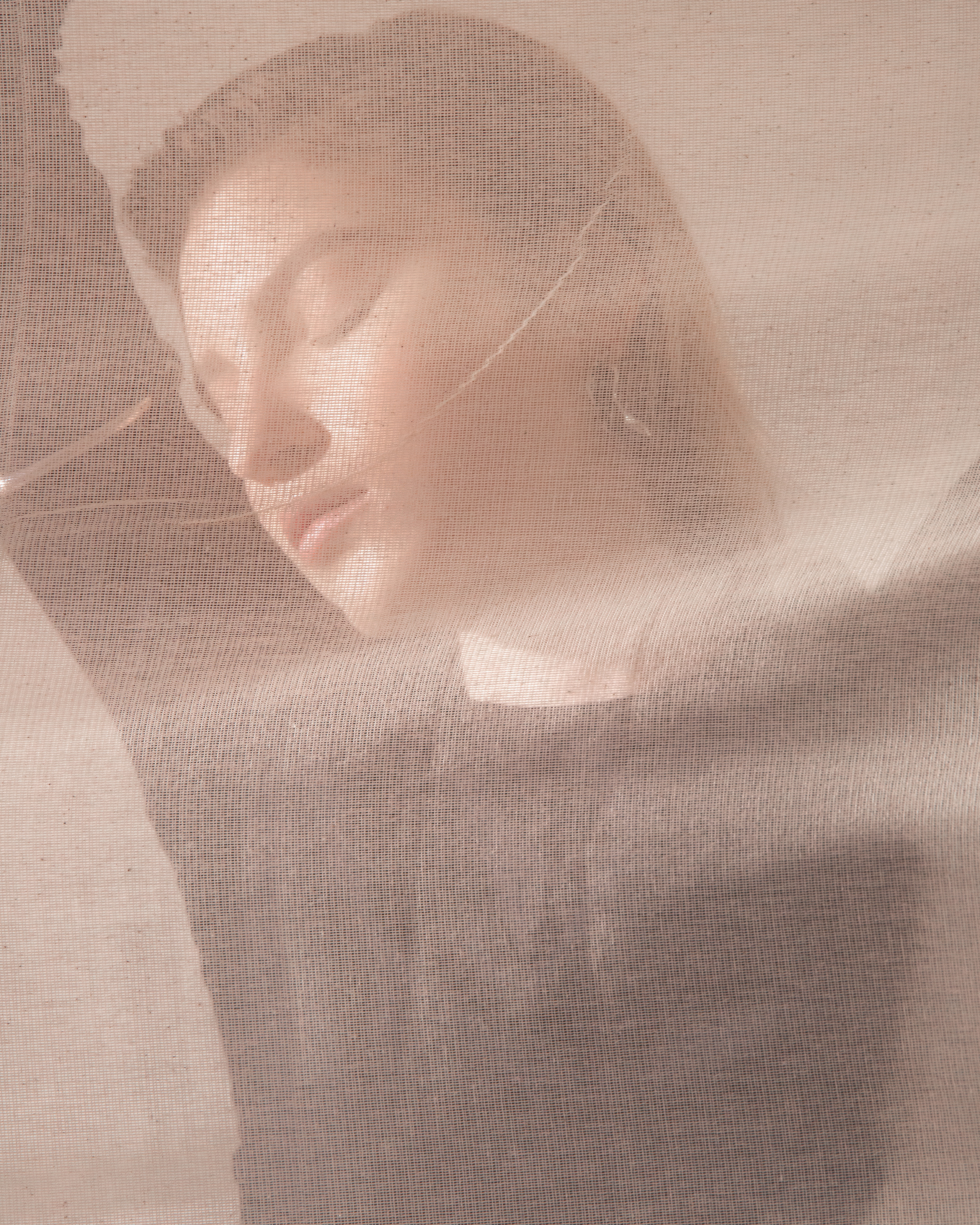 Ира. Коммерческий контент фотограф для маркетплейсов в Новосибирске