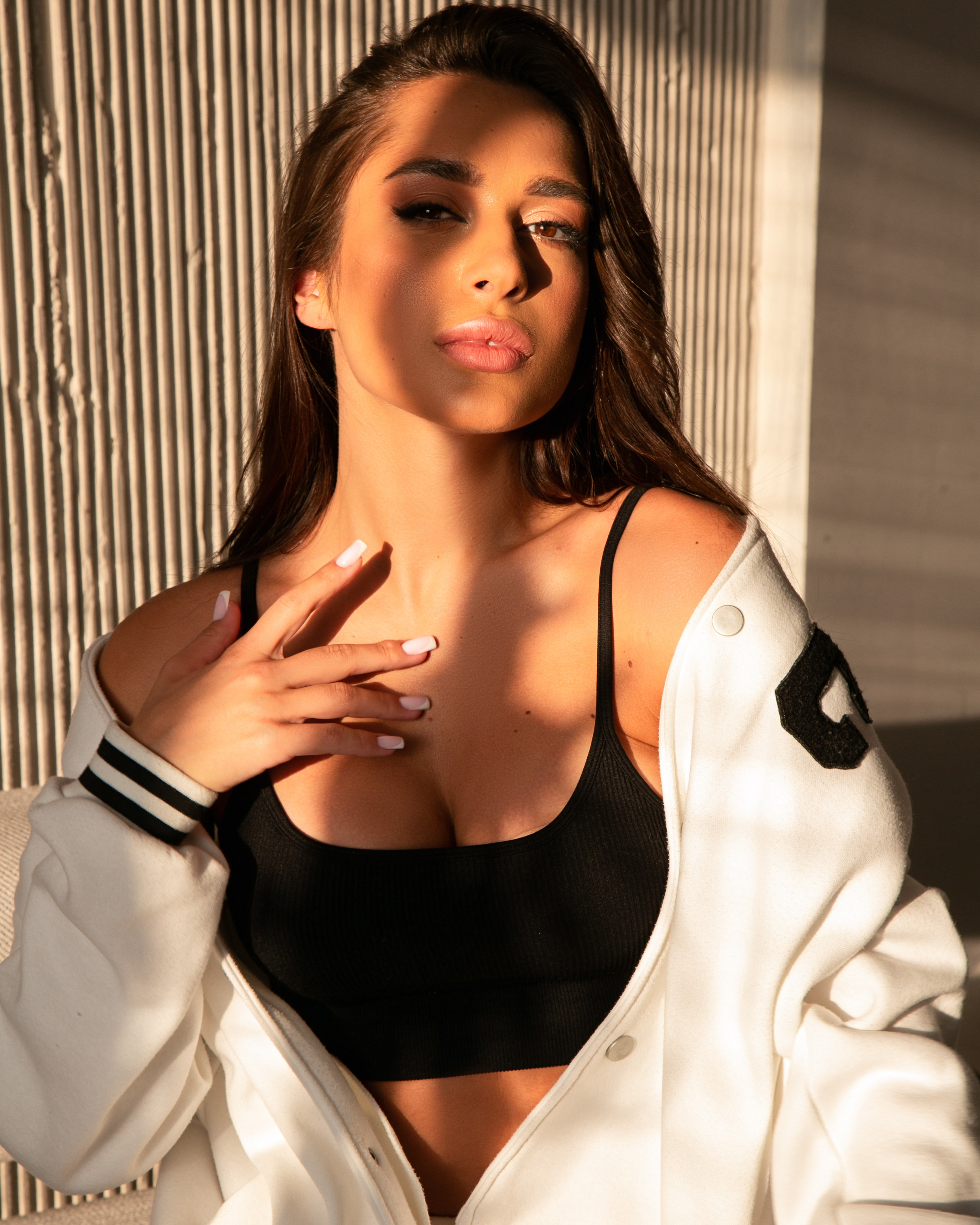 Таня. Коммерческий контент фотограф для маркетплейсов в Новосибирске