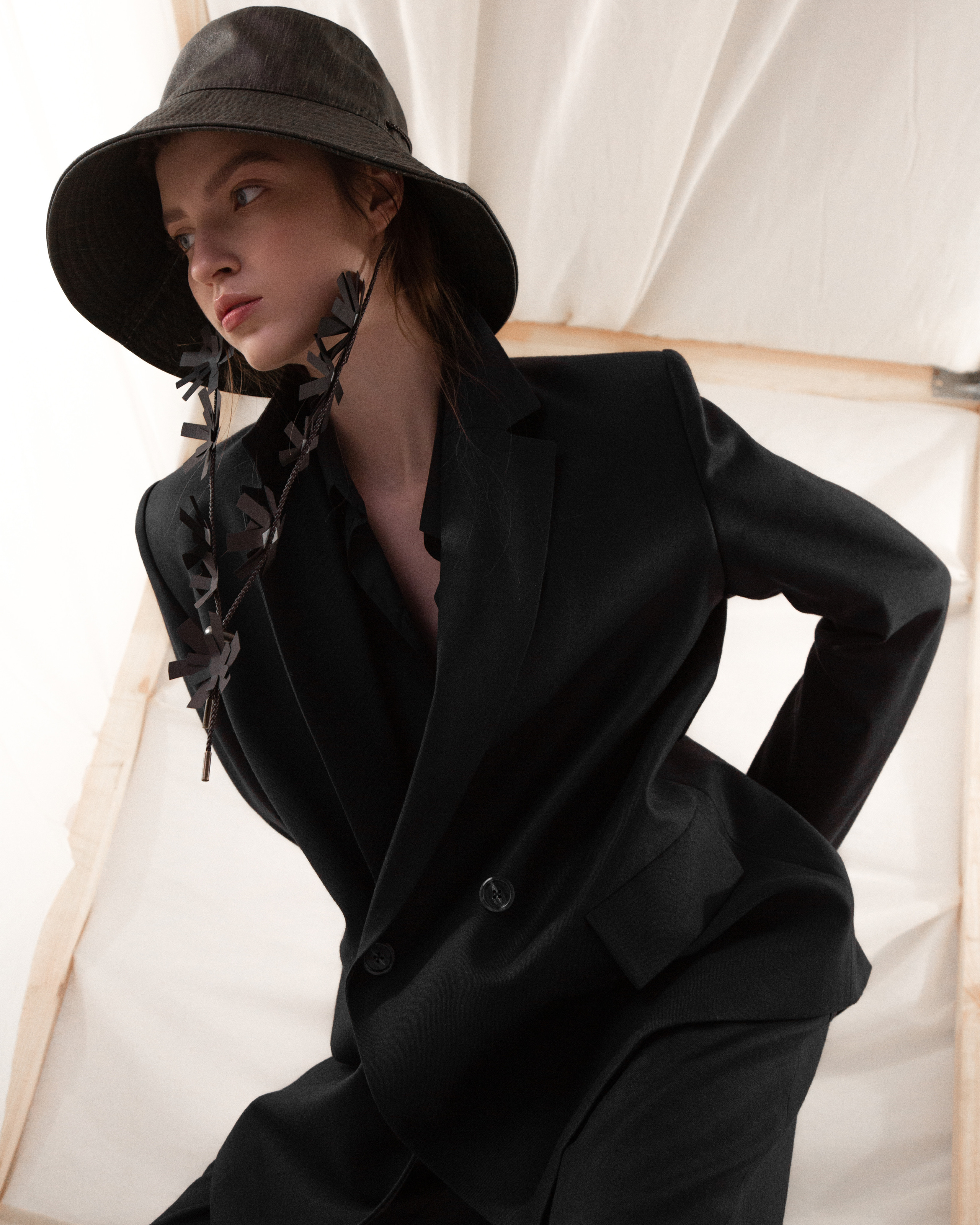 Ира. Коммерческий контент фотограф для маркетплейсов в Новосибирске