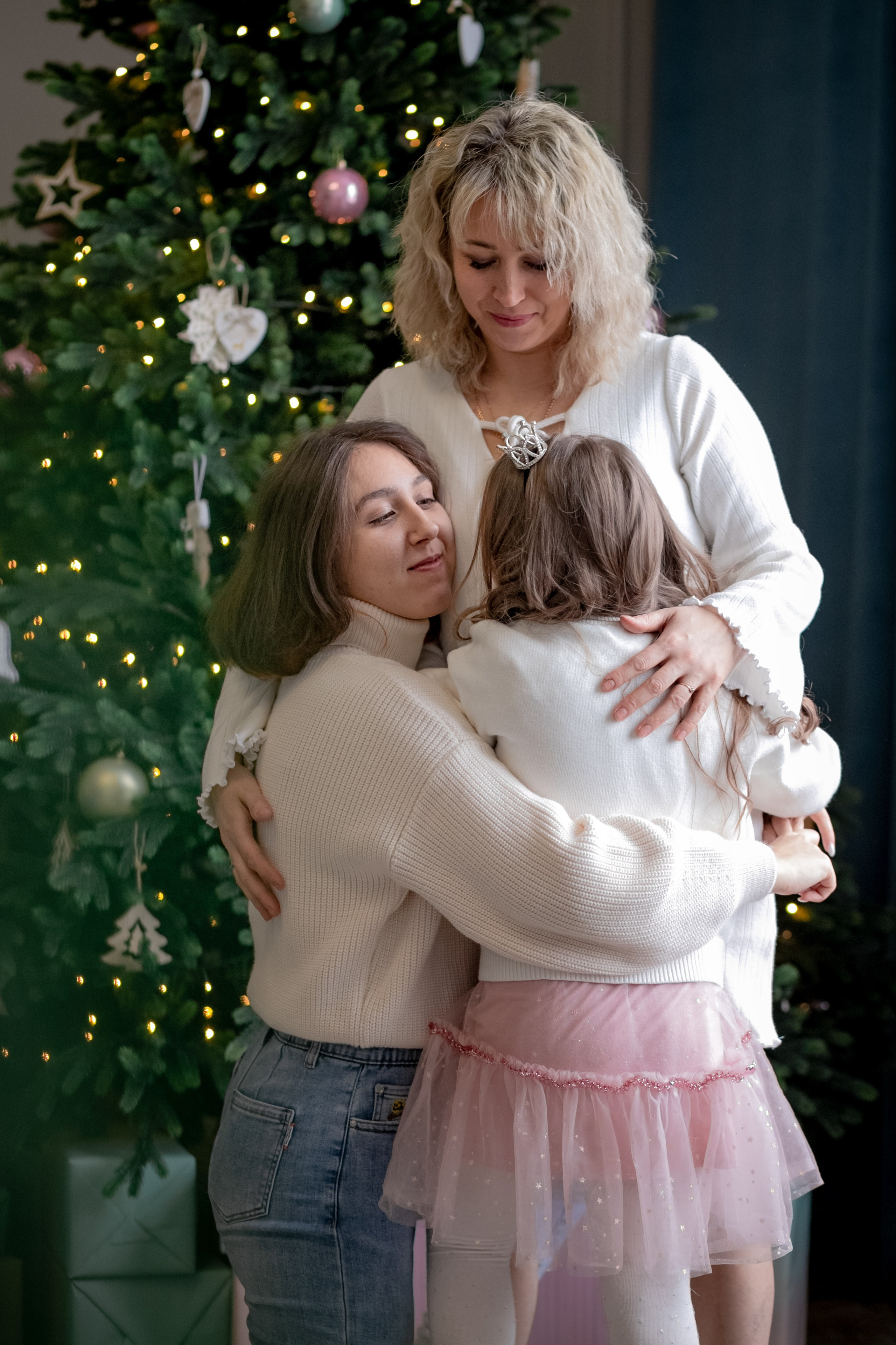 Семья. Студия. Семейная фотосессия. Фотограф Кравченко Юлия. Энгельс