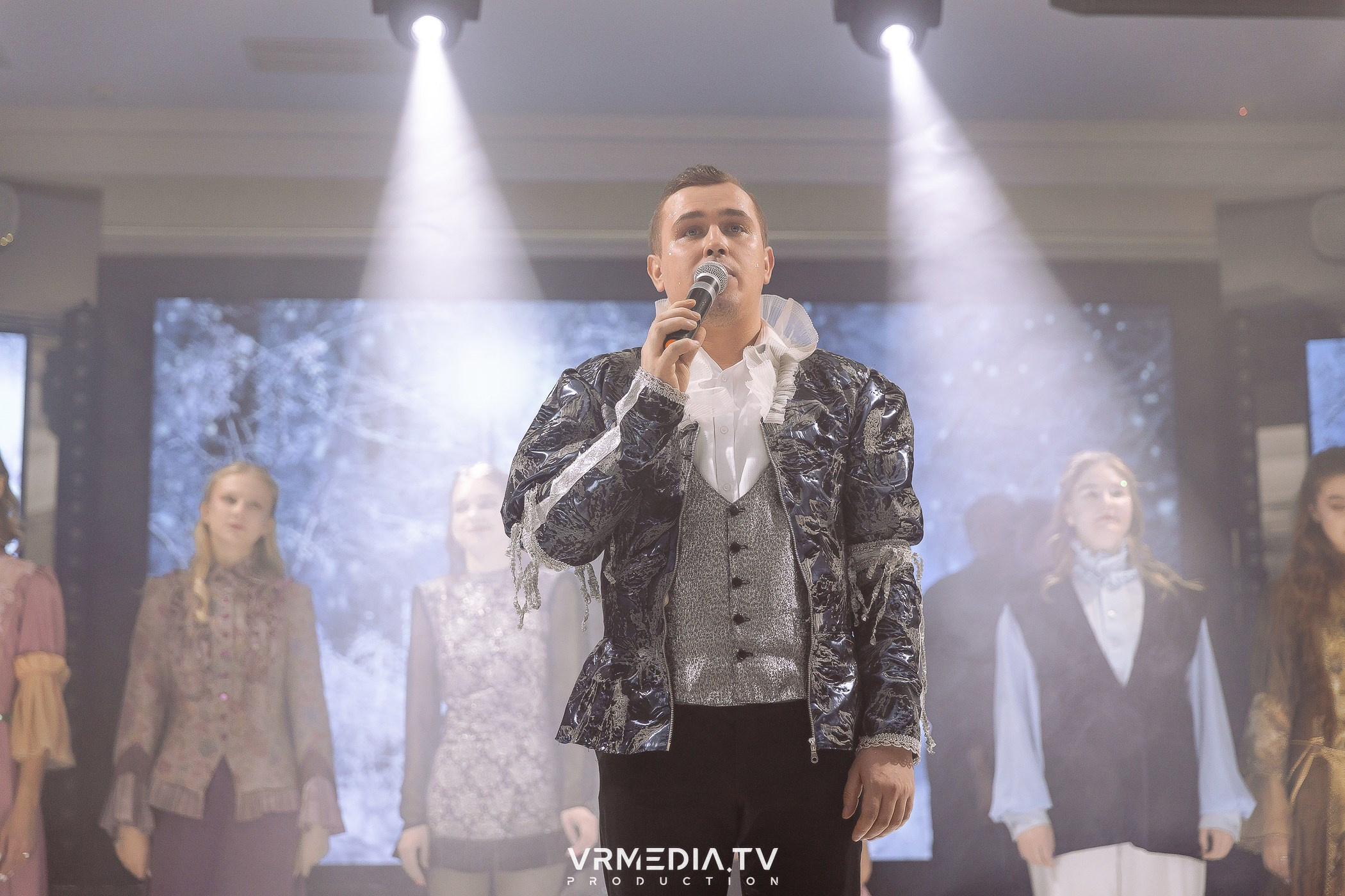 Новогодний вечер в ресторане «Лазурный Берег»