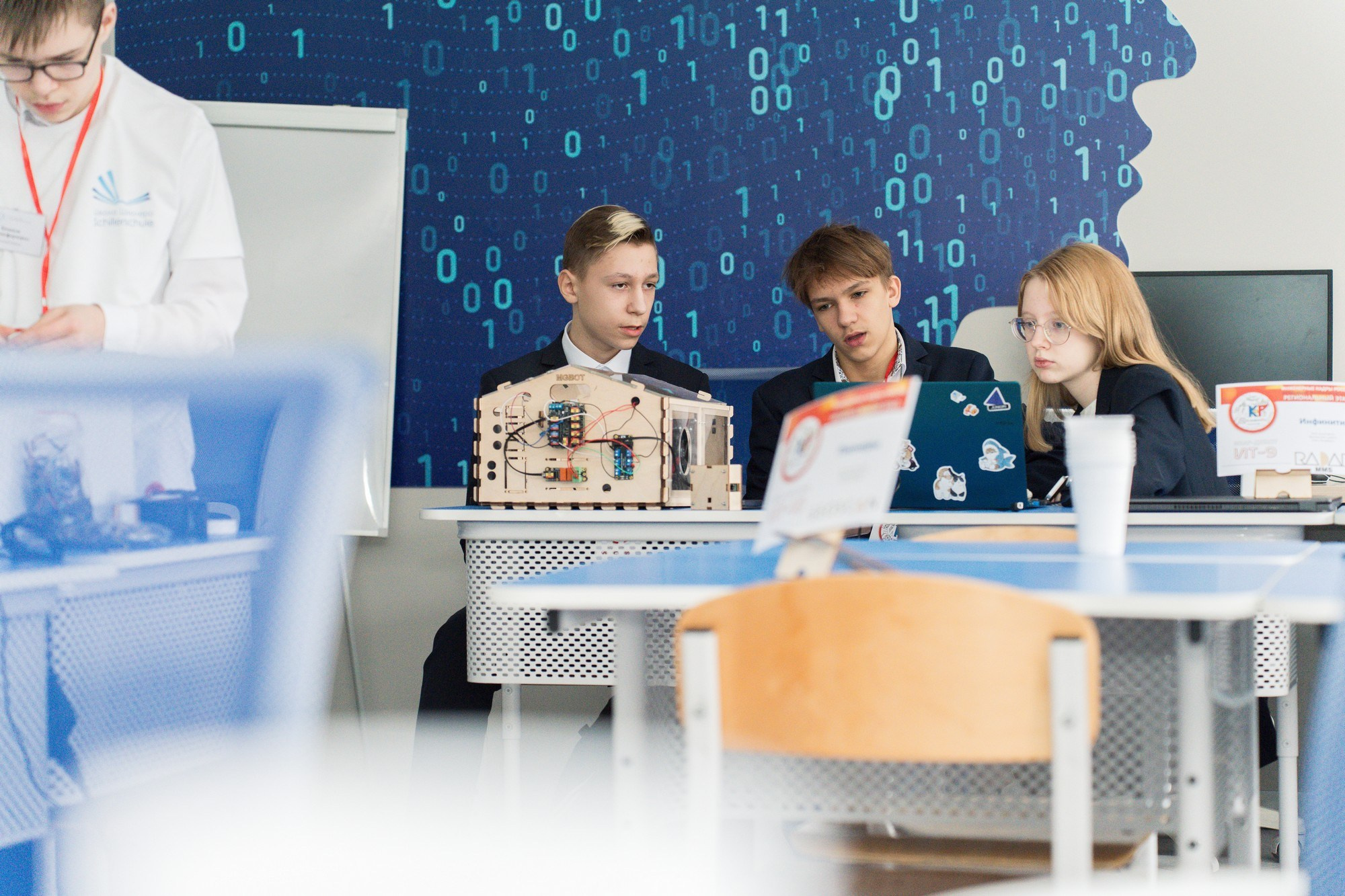 Инженерные кадры России. Репортажная съёмка в Санкт-Петербурге, Константин Петров