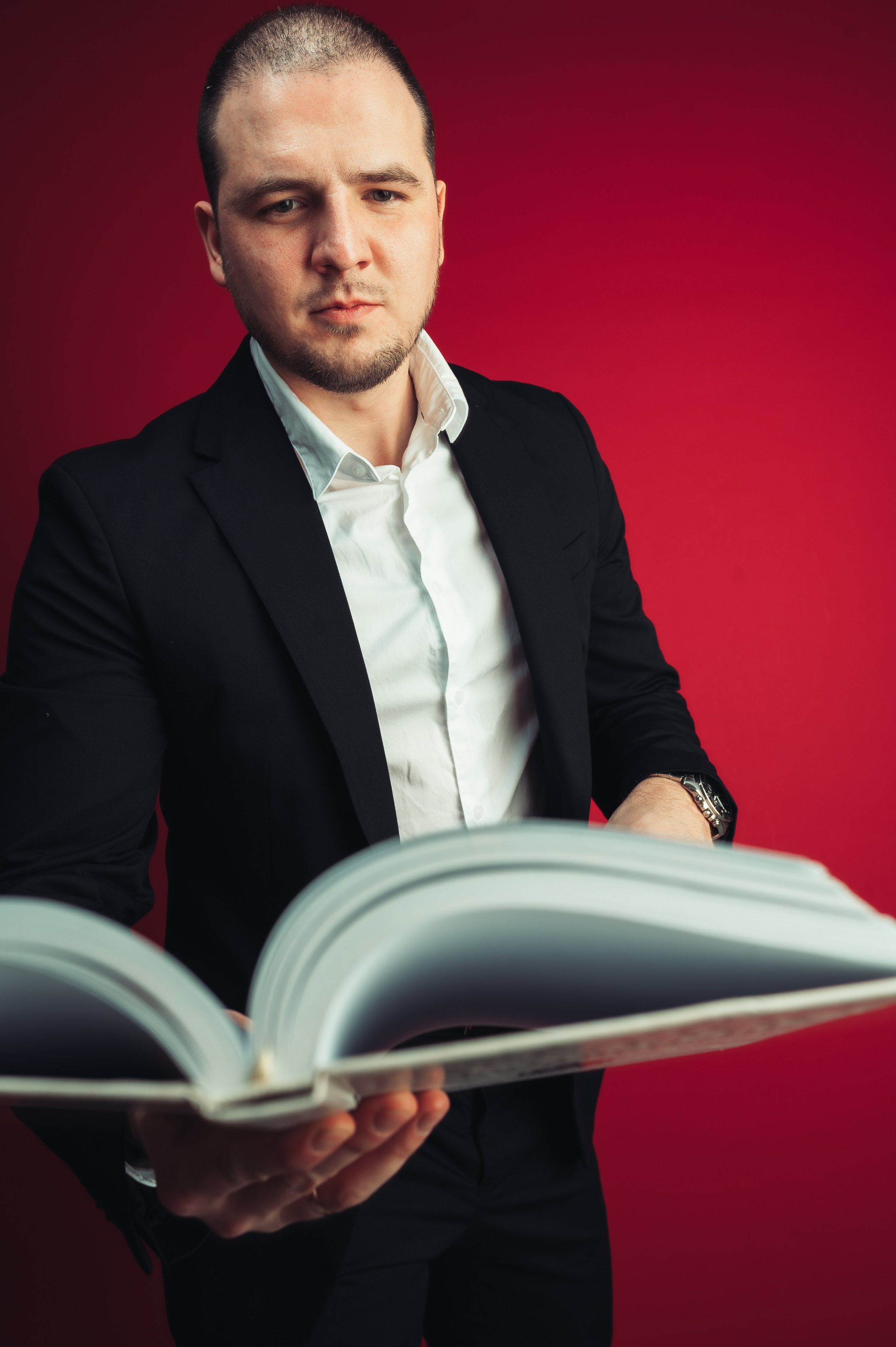 Никита Пустовалов — портретная съёмка. Иван Кубик — фотограф и видеограф