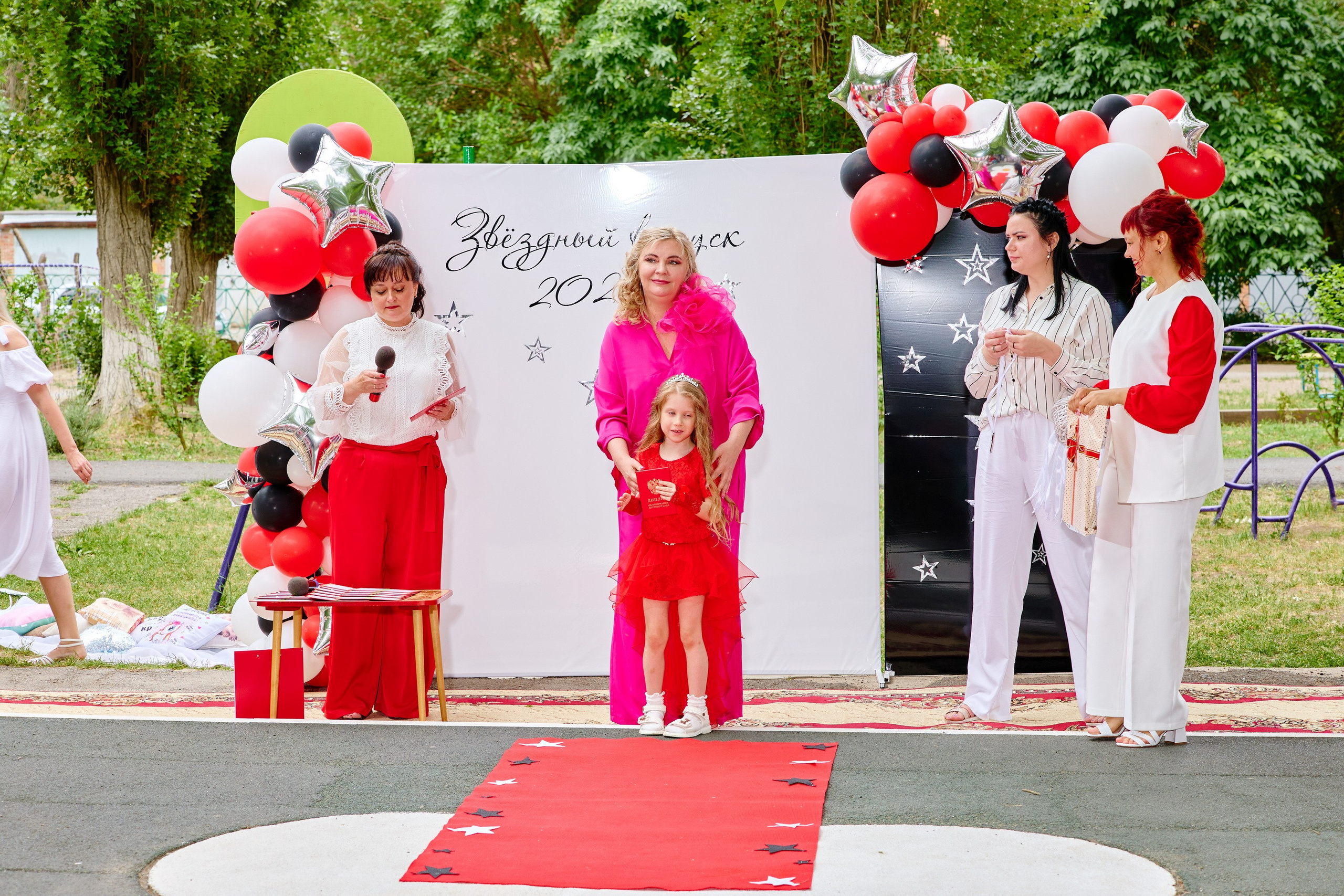 Выпускной 45 сад. Фотограф Выпускные альбомы Таганрог Сергей Коробченко