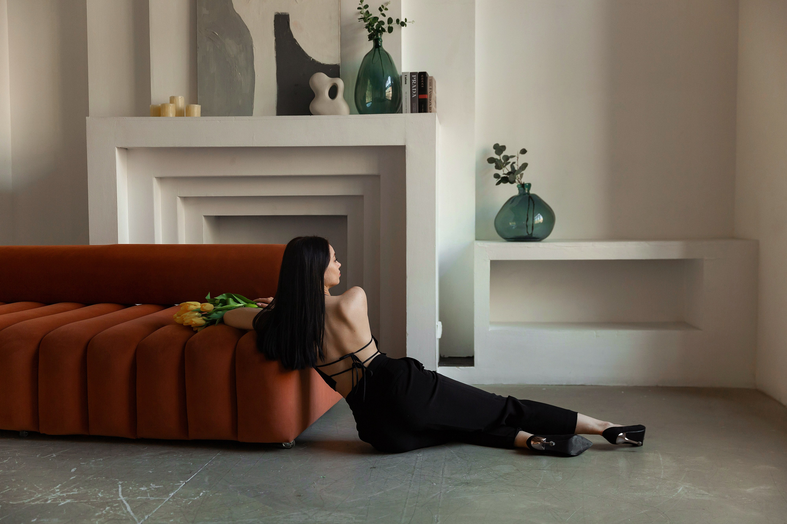 Фотосессия девушки с тюльпанами. Свадебный и портретный фотограф в Санкт-Петербурге Надежда Чечулина