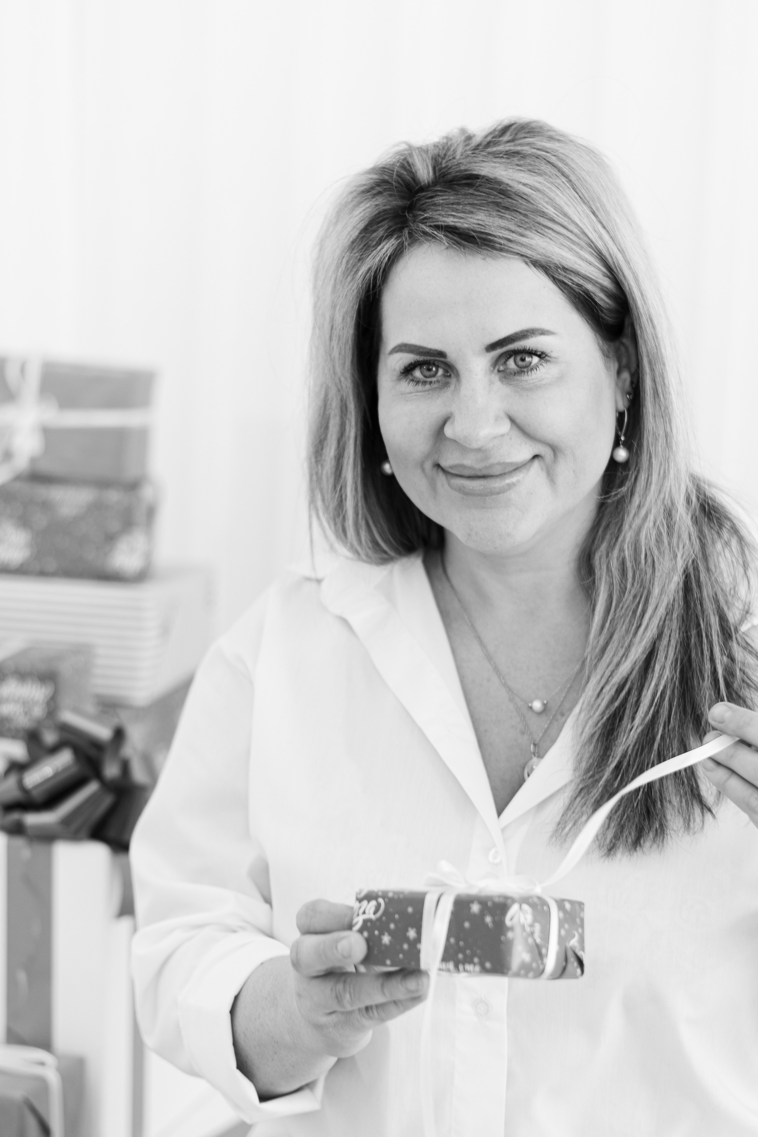 Оксана с семьей. Студийная съемка. Екатерина Бикбаева фотограф, видеограф, медиа-продюсер