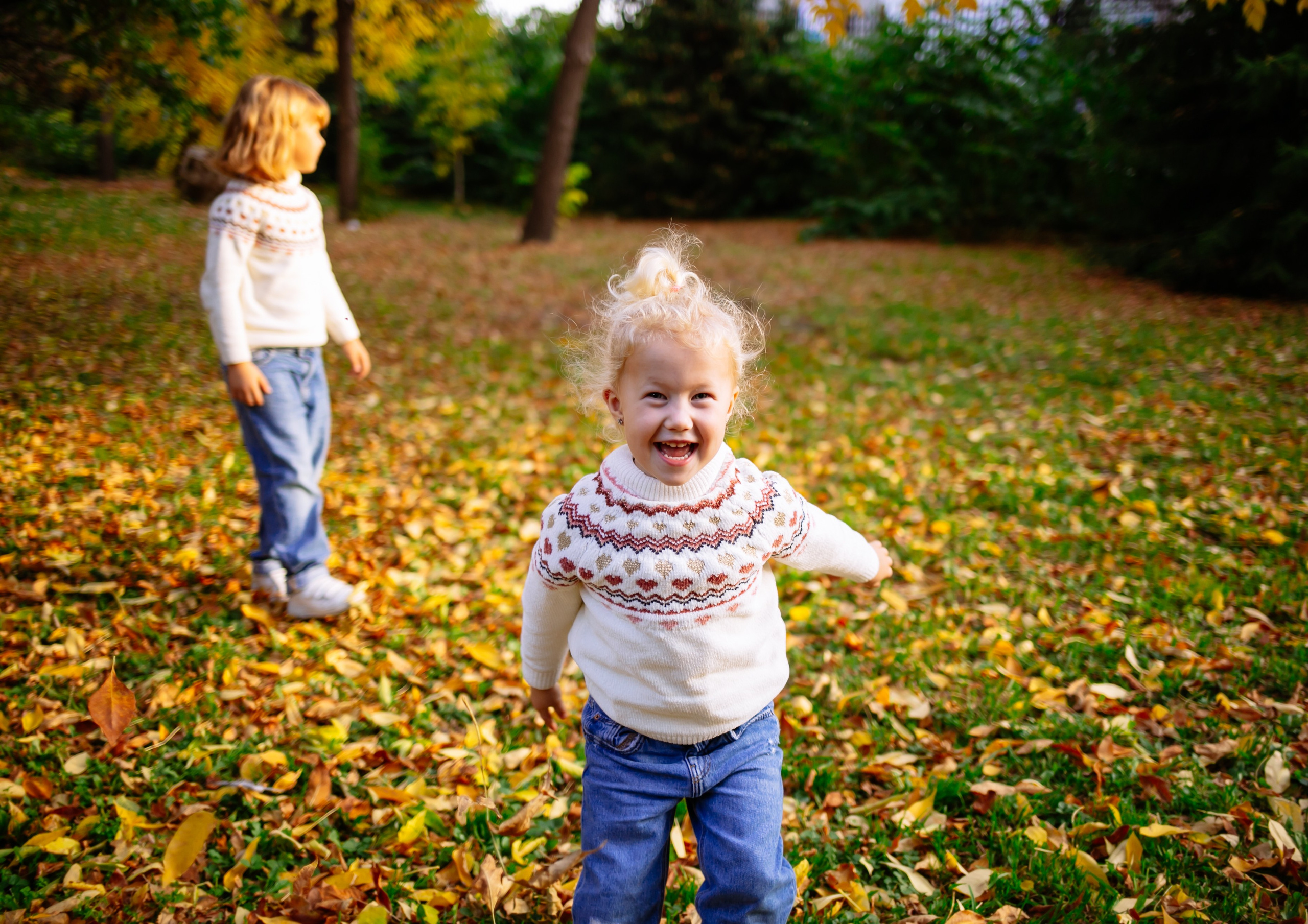 Юля, Анюта, Есения