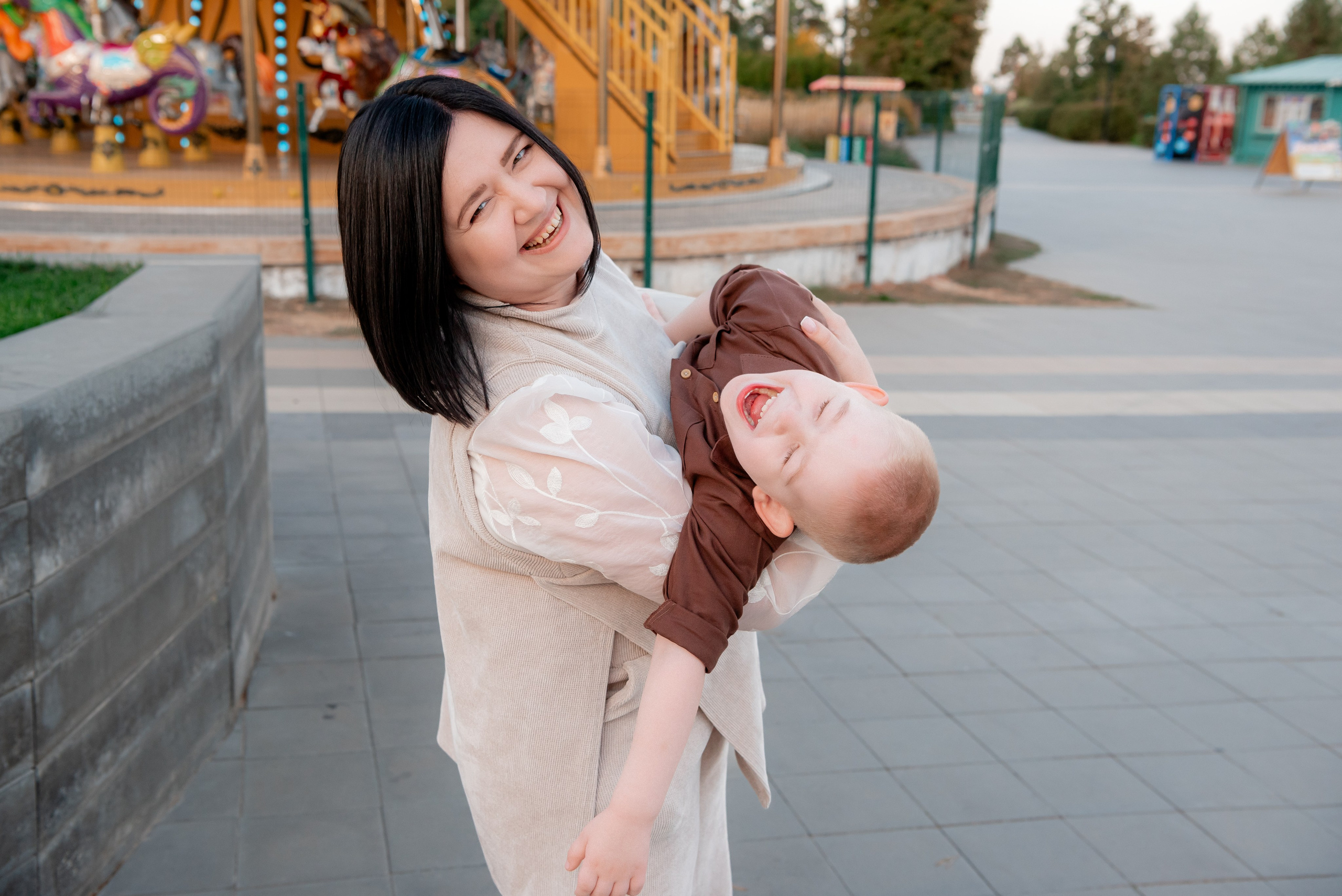 Семья в ЦПКиО. Фотограф в Волгограде и Волжском Александр Горбань