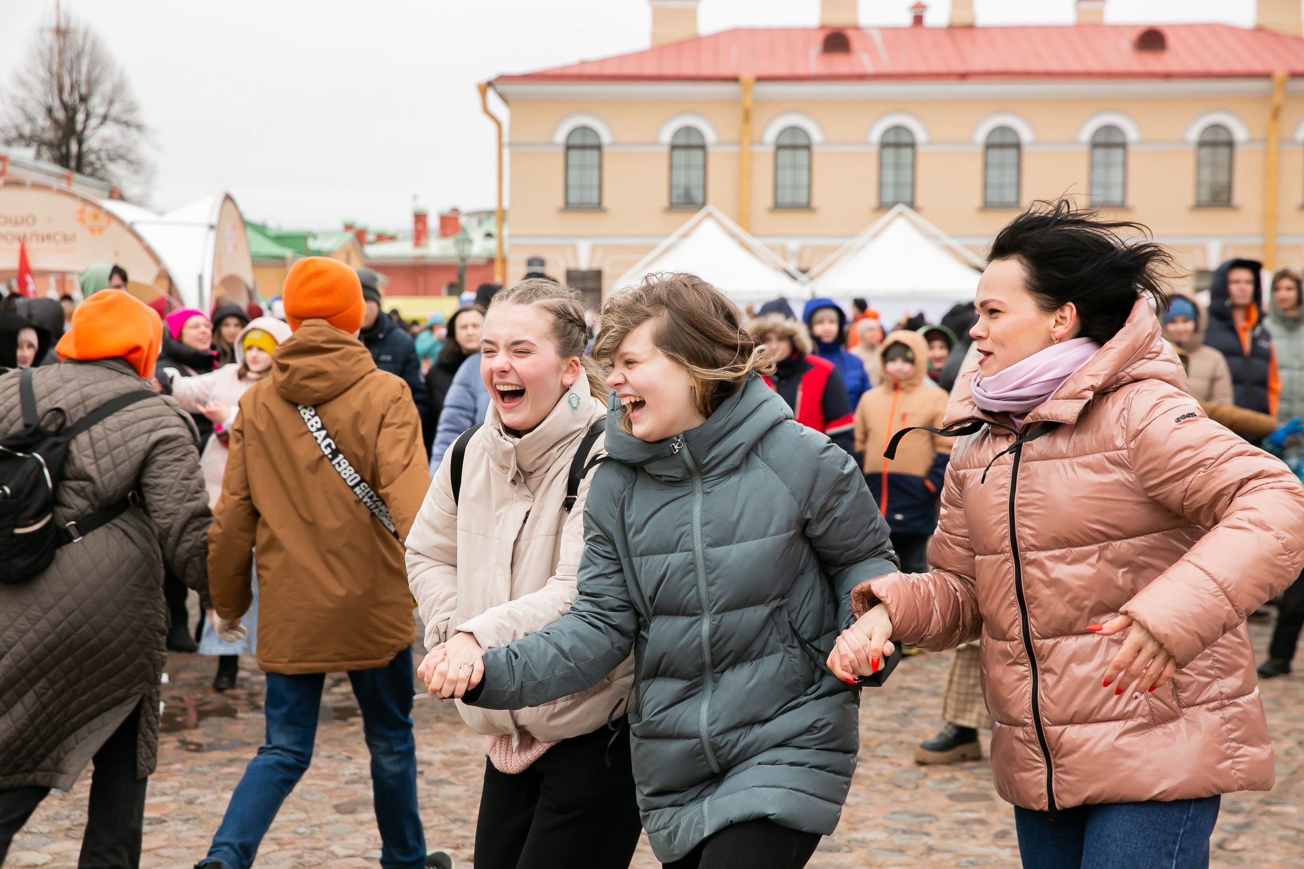 Масленица 2024 Петропавловская крепость. Семейный и портретный фотограф в Санкт-Петербурге Ольга Станкова