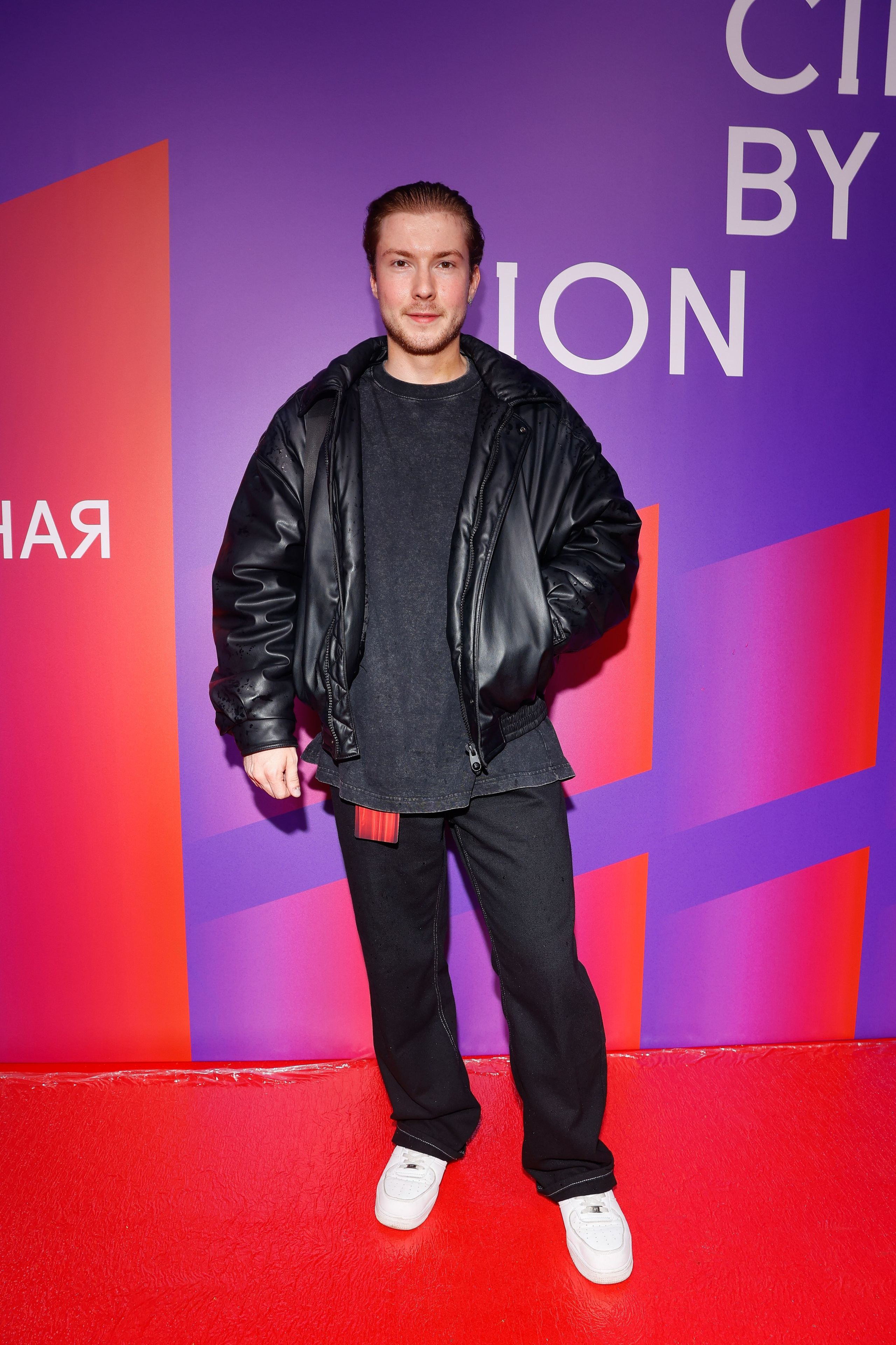 ТЕАТРАЛЬНАЯ ЗОНА | СТРЕЛКА | KION. Nikolskayasecular