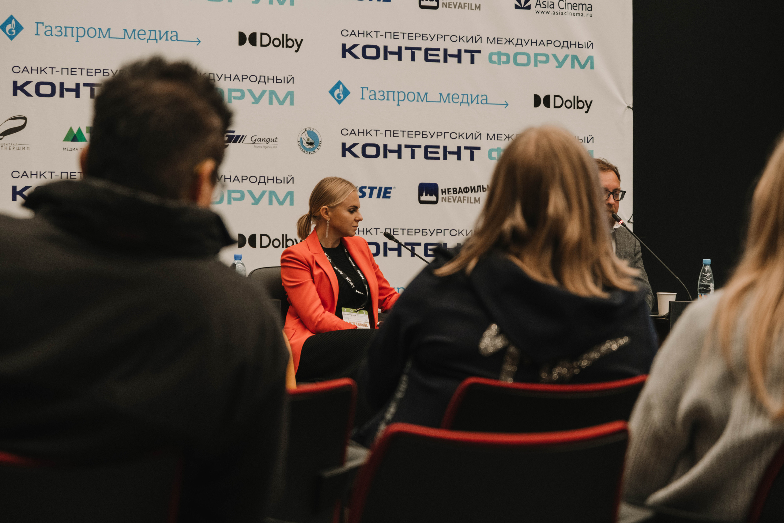 СПбМКФ 2021. Портретный и репортажный фотограф Ульяна Белчанская