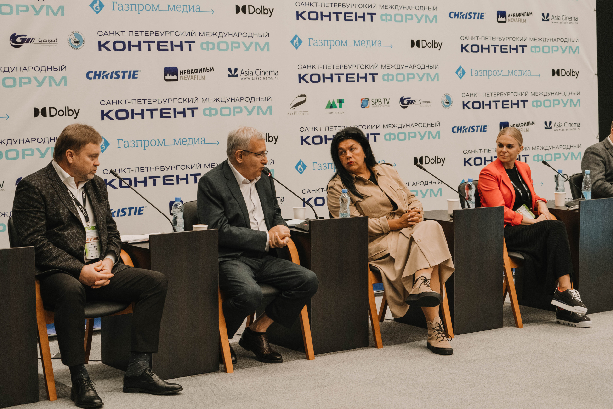 СПбМКФ 2021. Портретный и репортажный фотограф Ульяна Белчанская