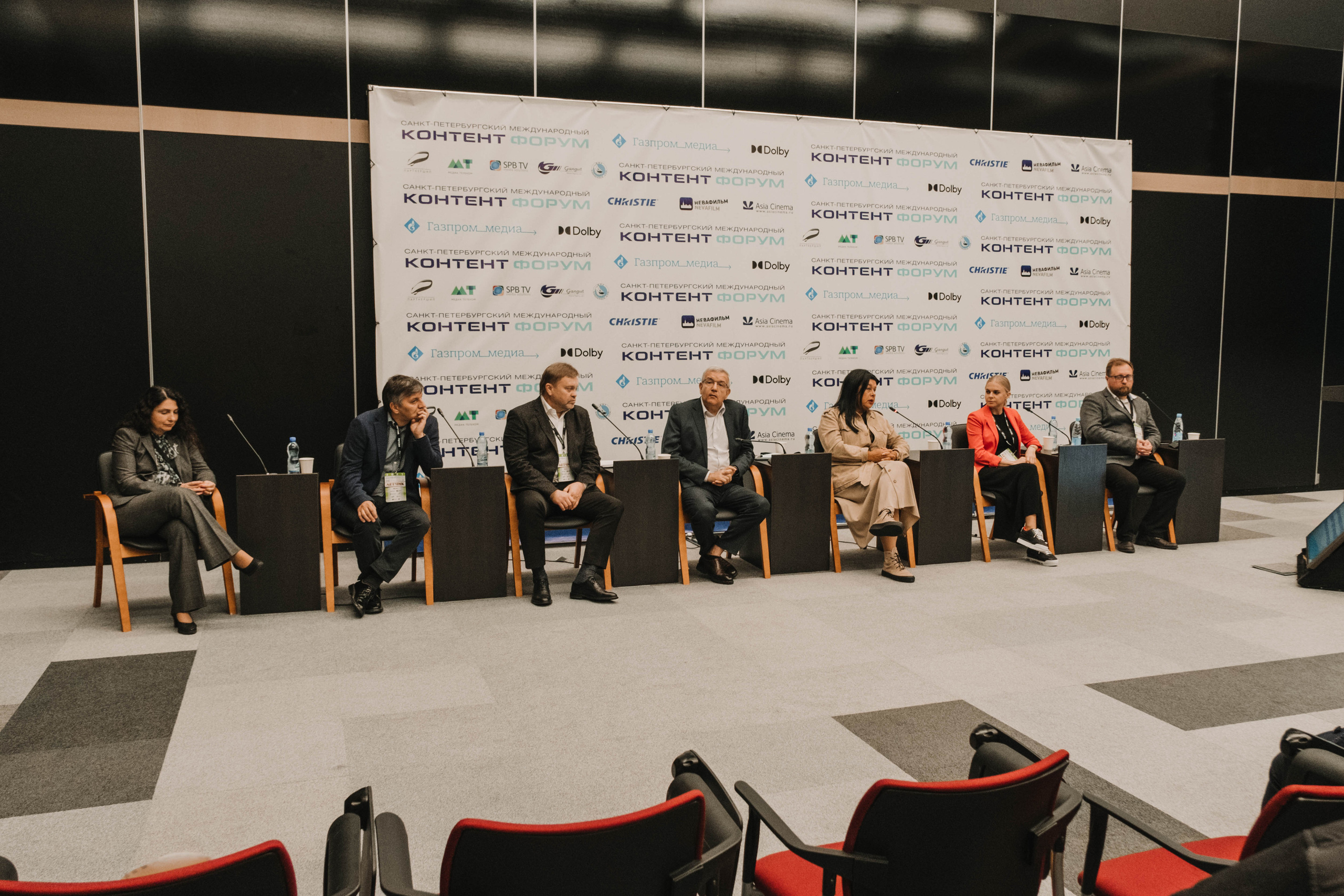 СПбМКФ 2021. Портретный и репортажный фотограф Ульяна Белчанская