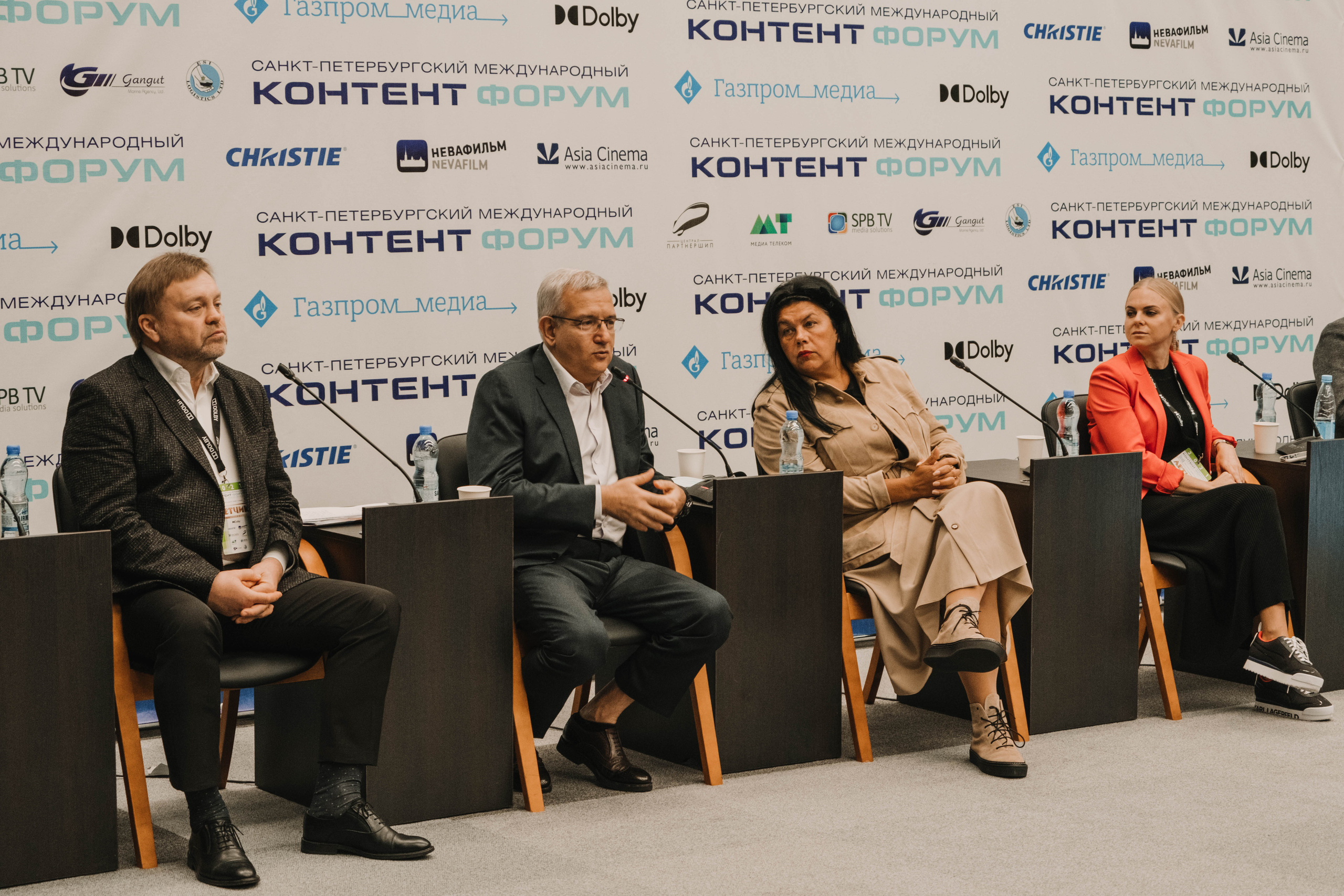 СПбМКФ 2021. Портретный и репортажный фотограф Ульяна Белчанская