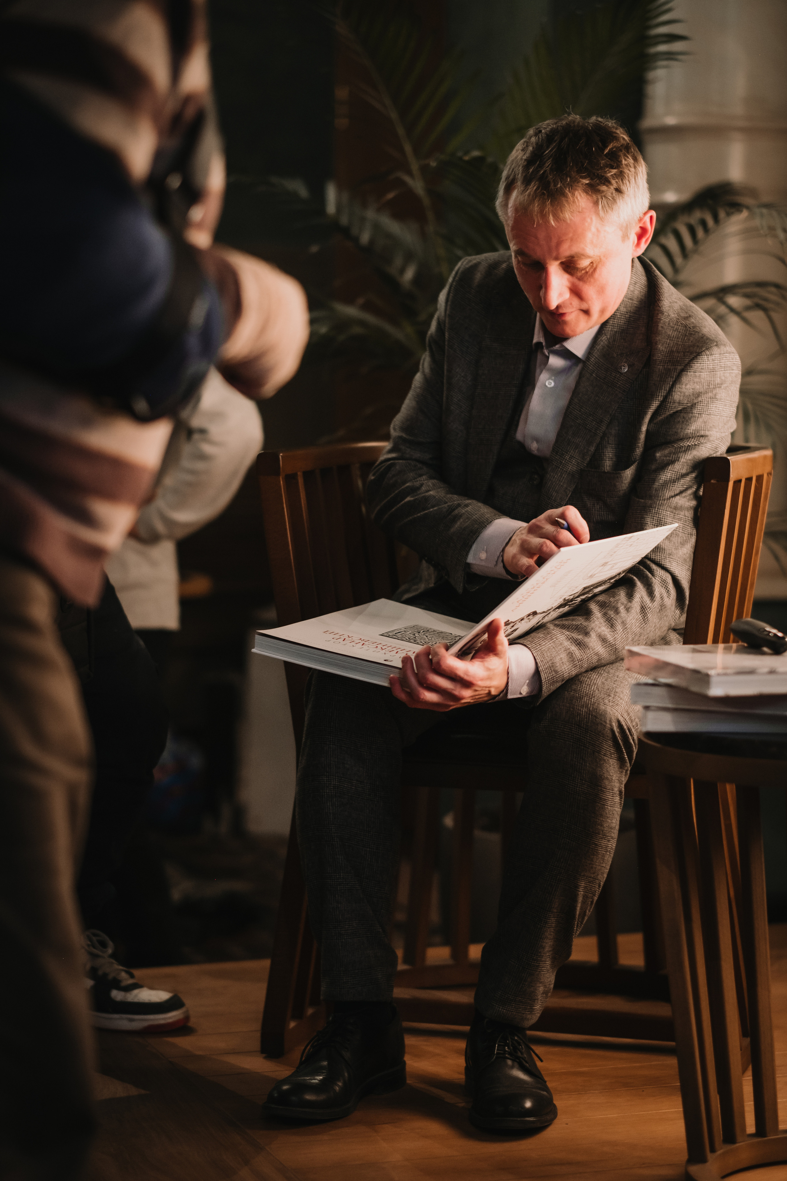 Презентация книги Александра Чепеля. Портретный и репортажный фотограф Ульяна Белчанская