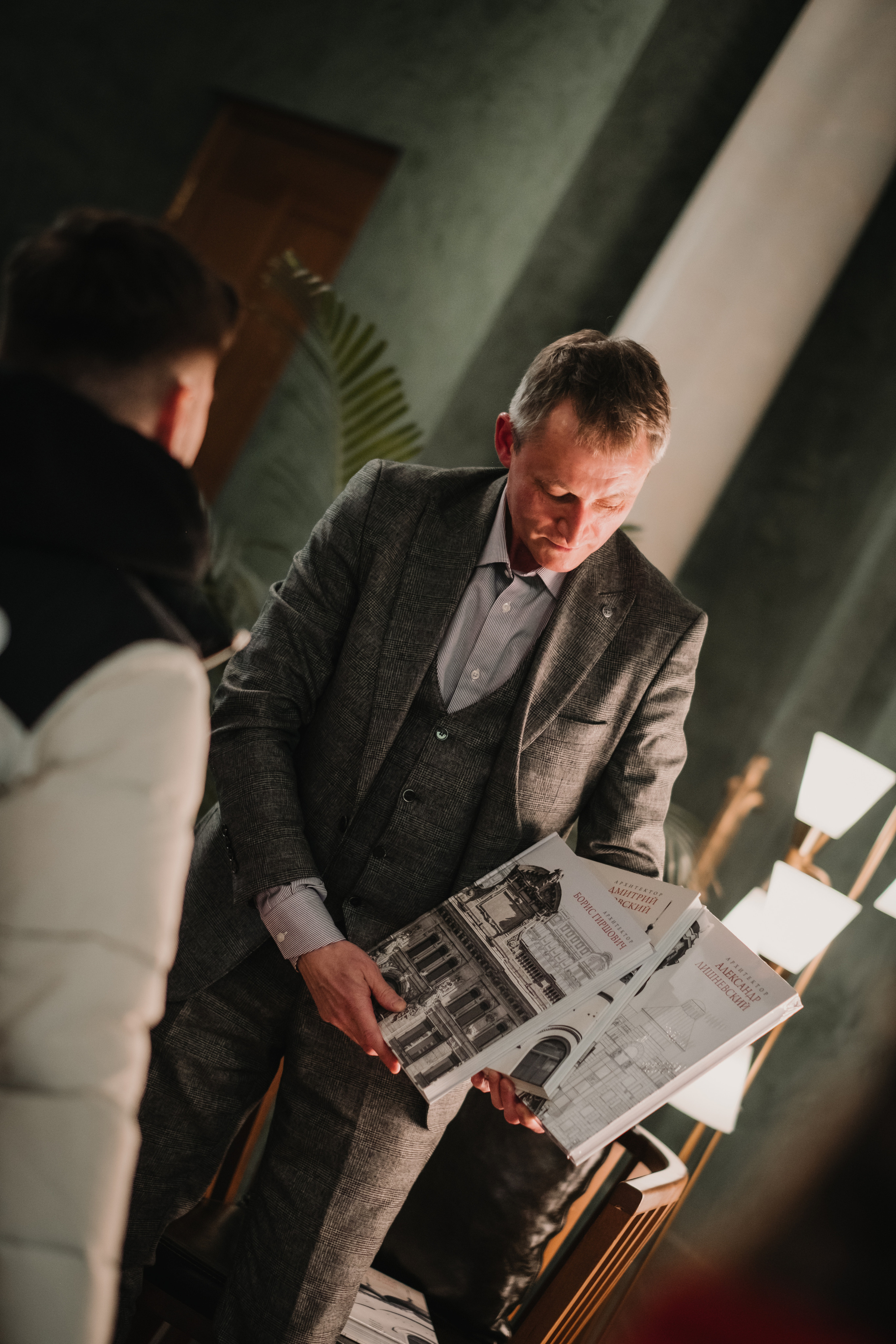 Презентация книги Александра Чепеля. Портретный и репортажный фотограф Ульяна Белчанская