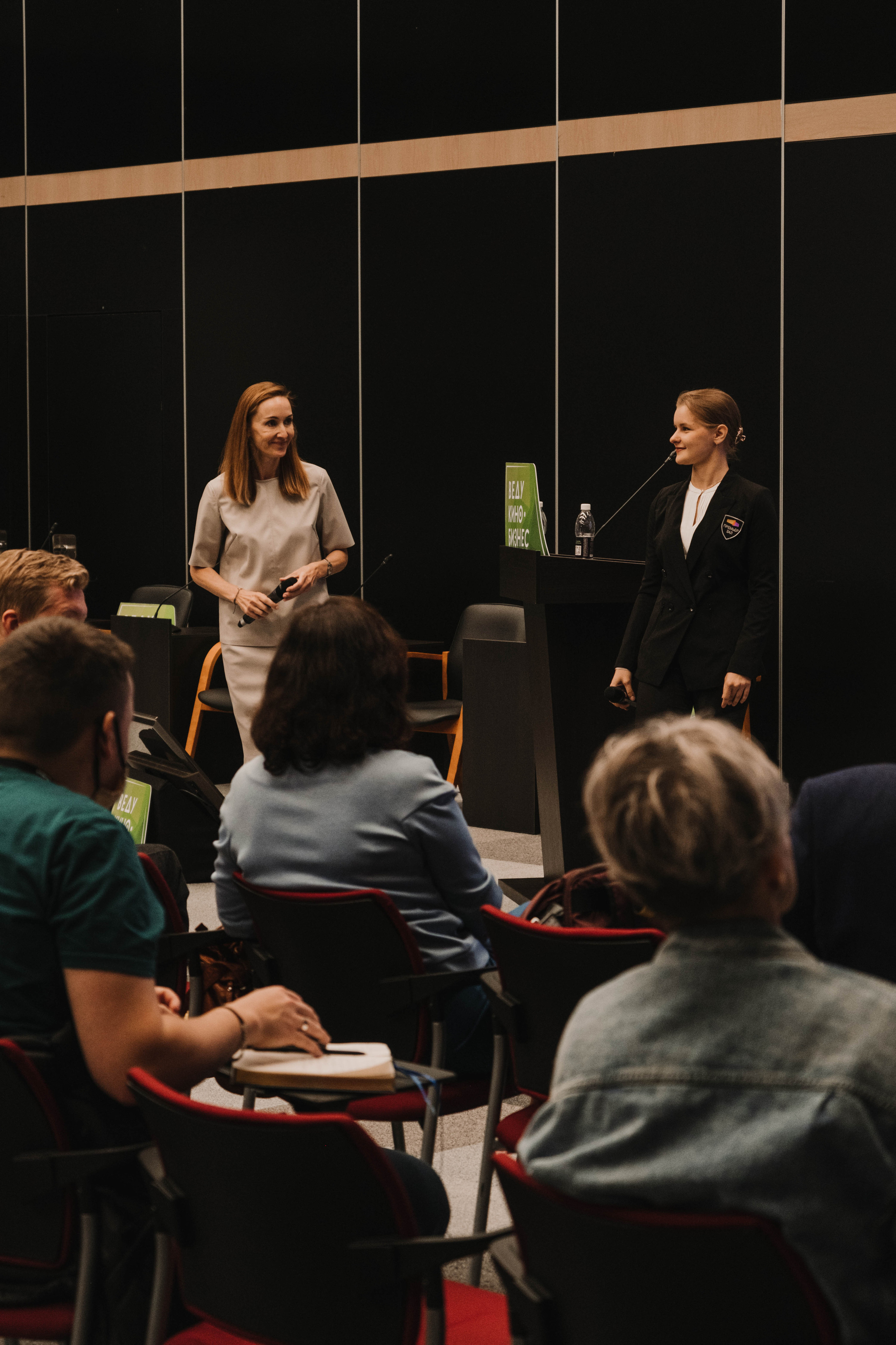 СПбМКФ 2021. Портретный и репортажный фотограф Ульяна Белчанская